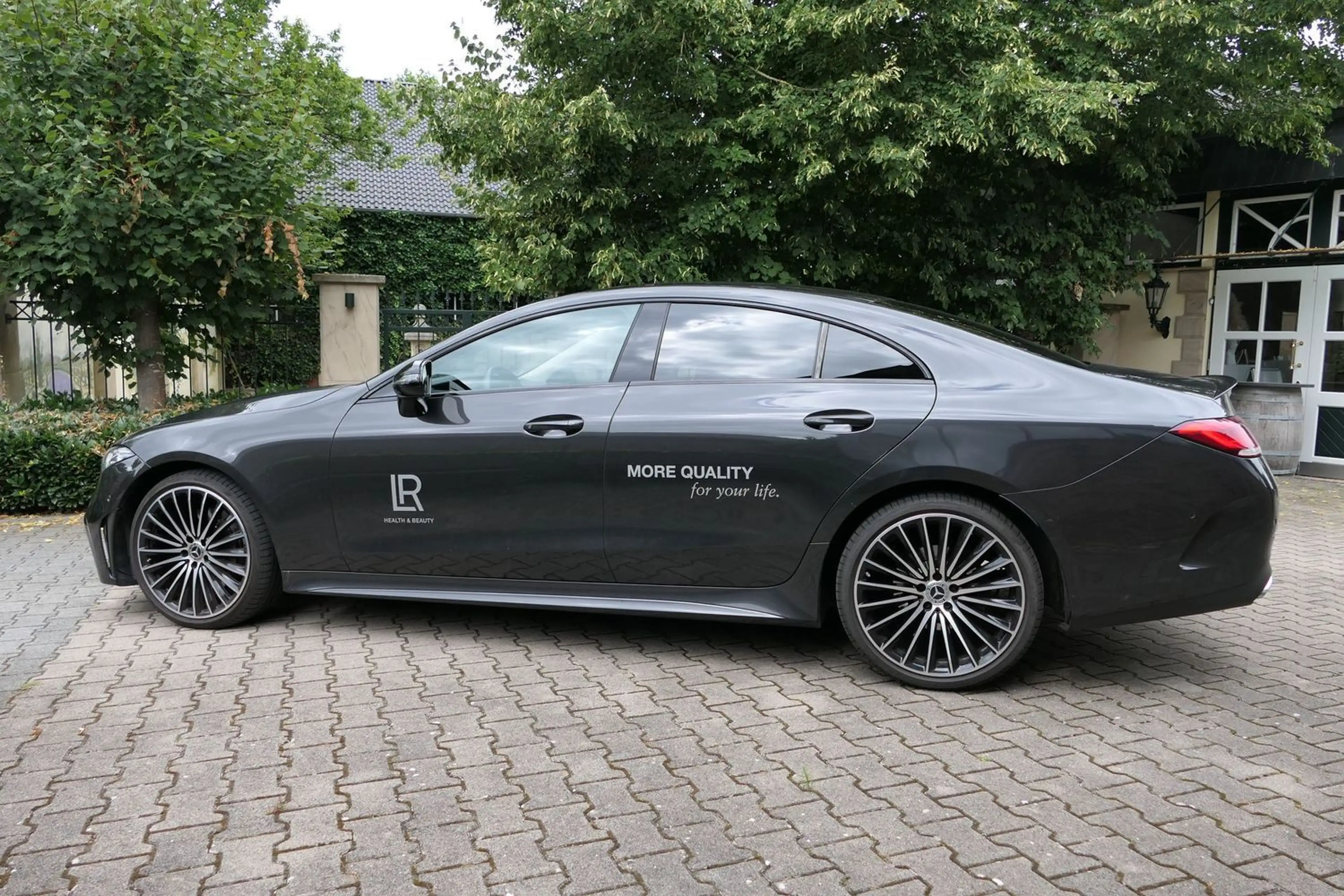 Mercedes-Benz CLS 220 CLS 220 d AMG Night-Paket 20`` — photo 6