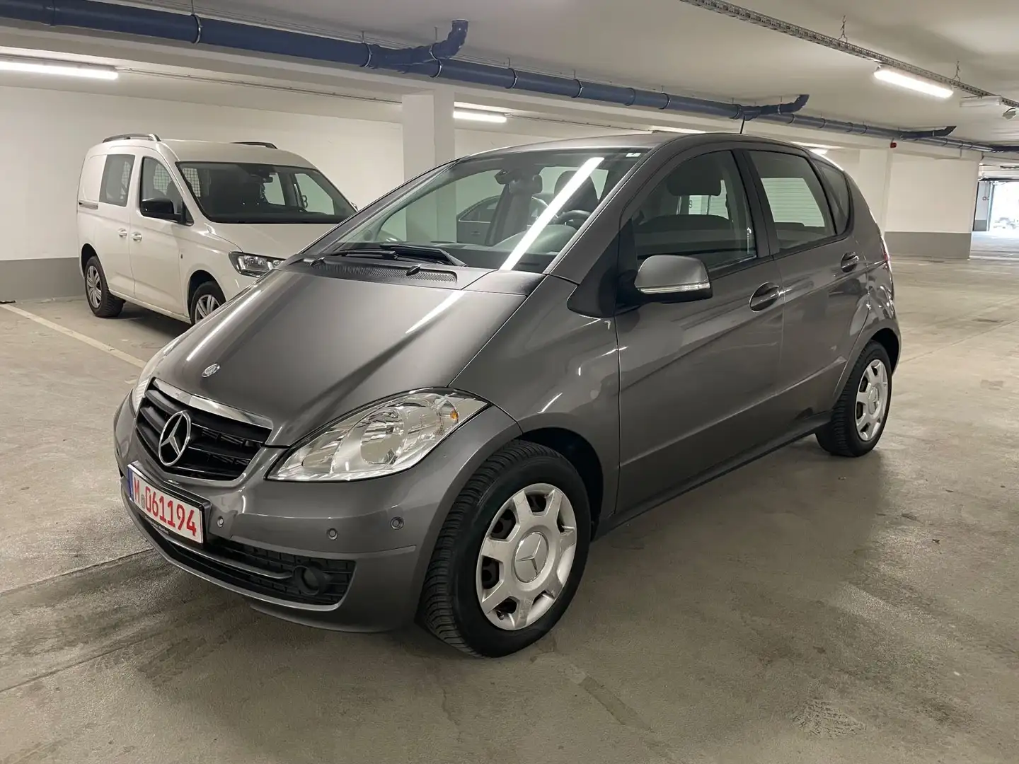 Mercedes-Benz A 180 A -Klasse A 180 CDI Grijs - 1