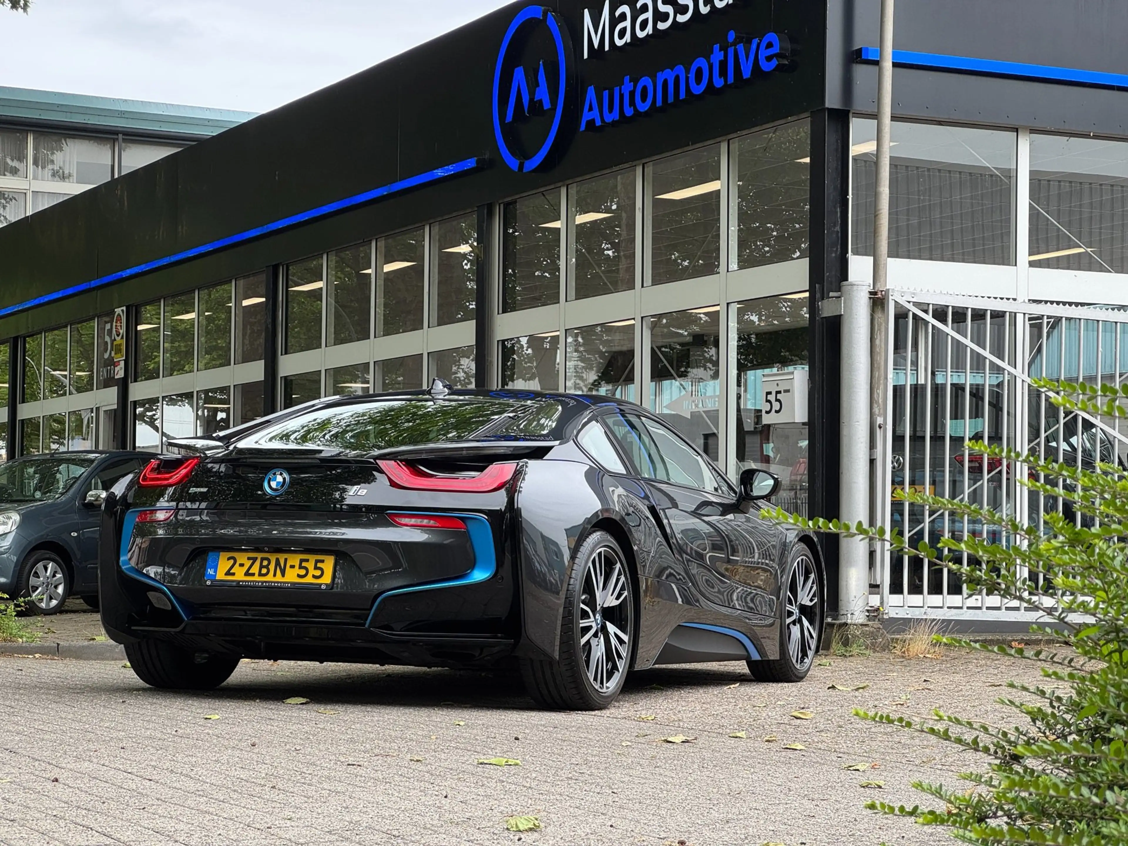 BMW i8 1.5 First Edition Plug-in Hybrid 360 cam NL auto L — photo 15
