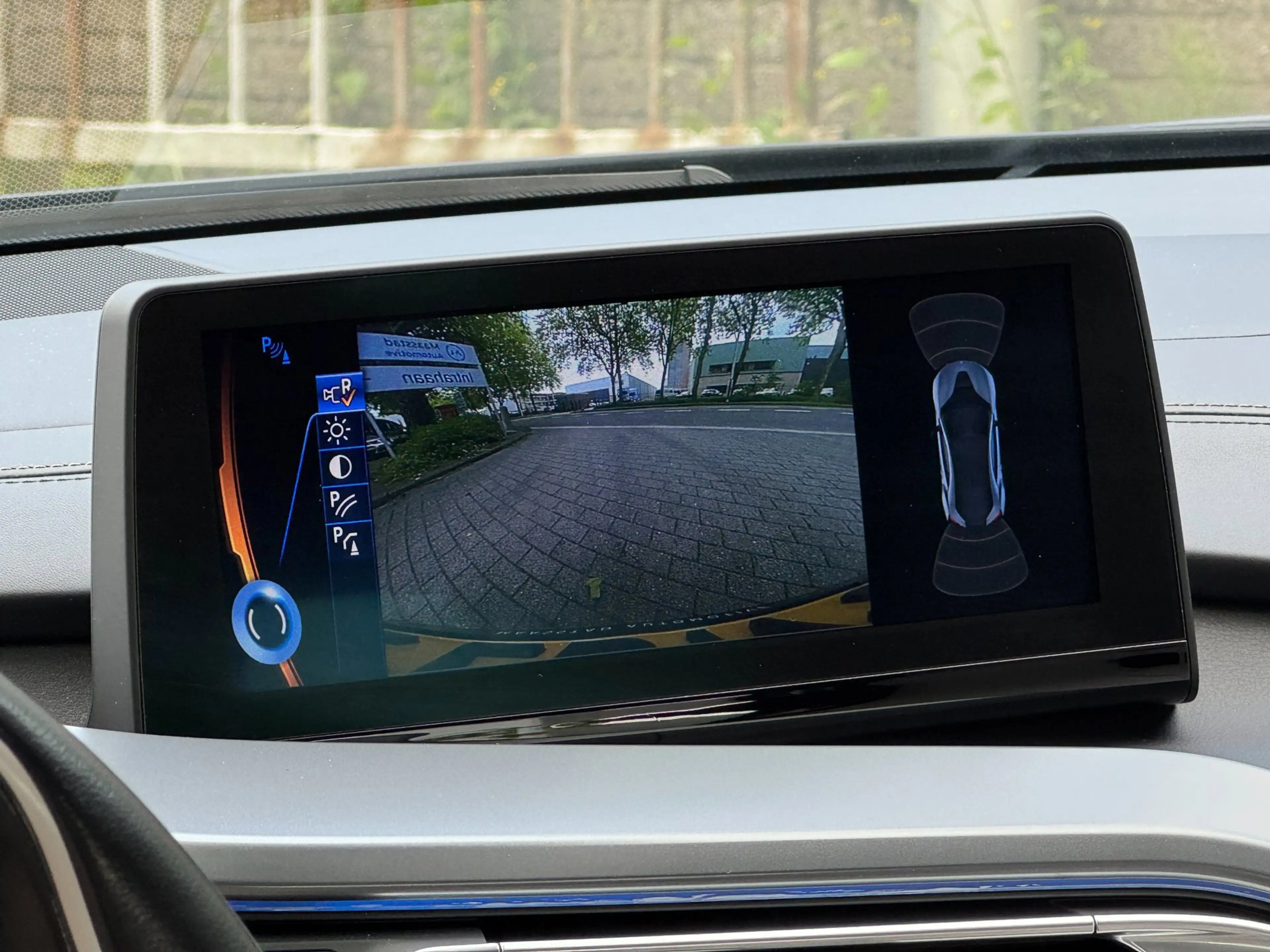 BMW i8 1.5 First Edition Plug-in Hybrid 360 cam NL auto L — photo 39