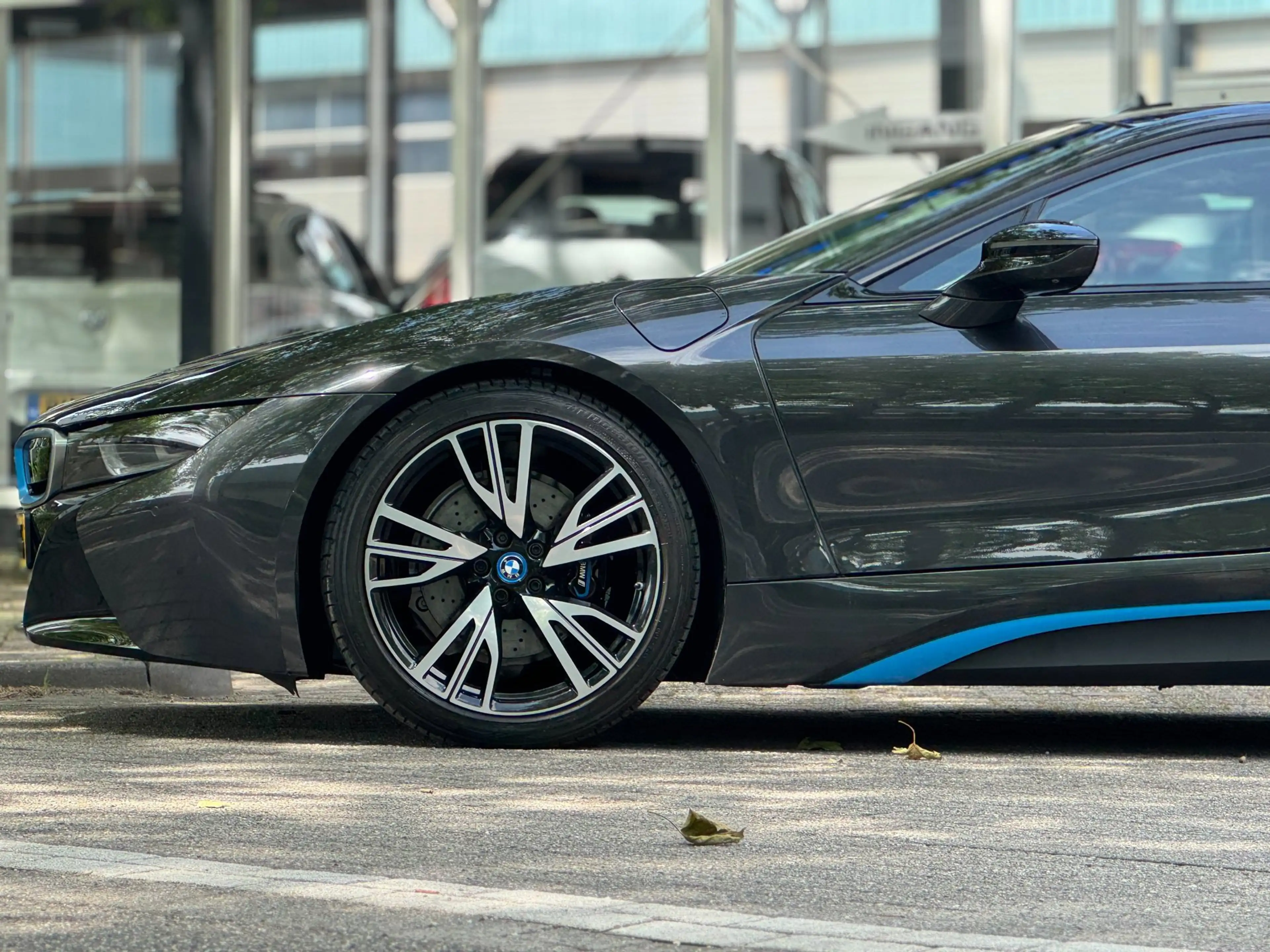 BMW i8 1.5 First Edition Plug-in Hybrid 360 cam NL auto L — photo 11