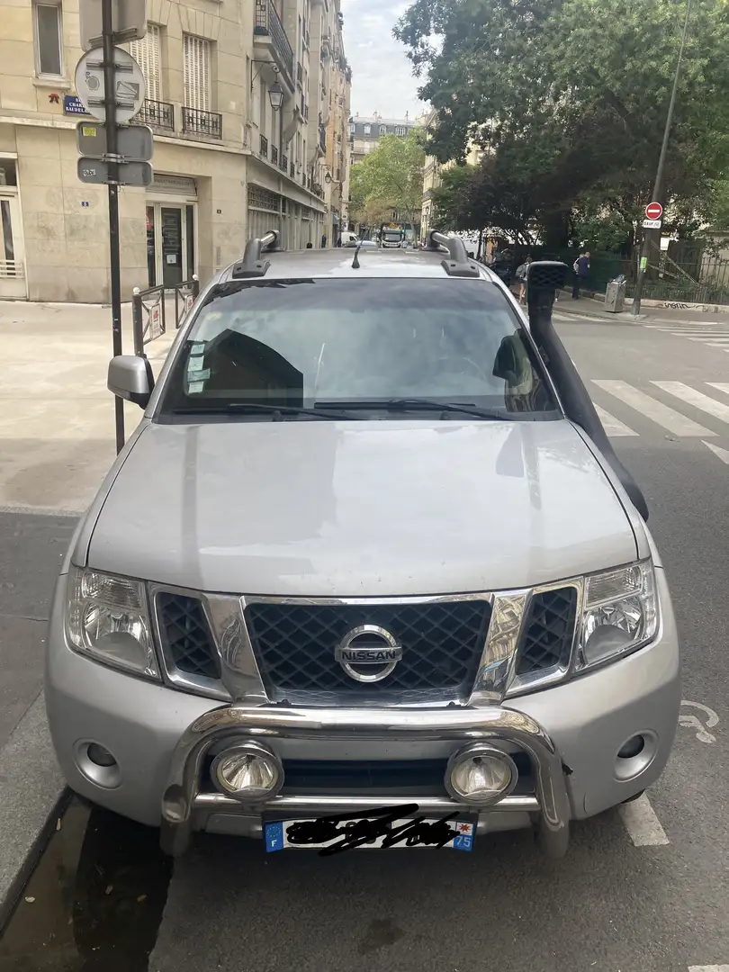 Nissan Navara Navara 2.5 dCi 190King Cab LE - 1