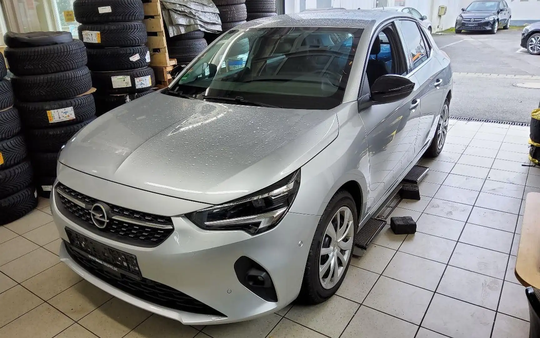 Opel Corsa F 1.2 T[Euro6d] S/S 5-T Elegance Silber - 1