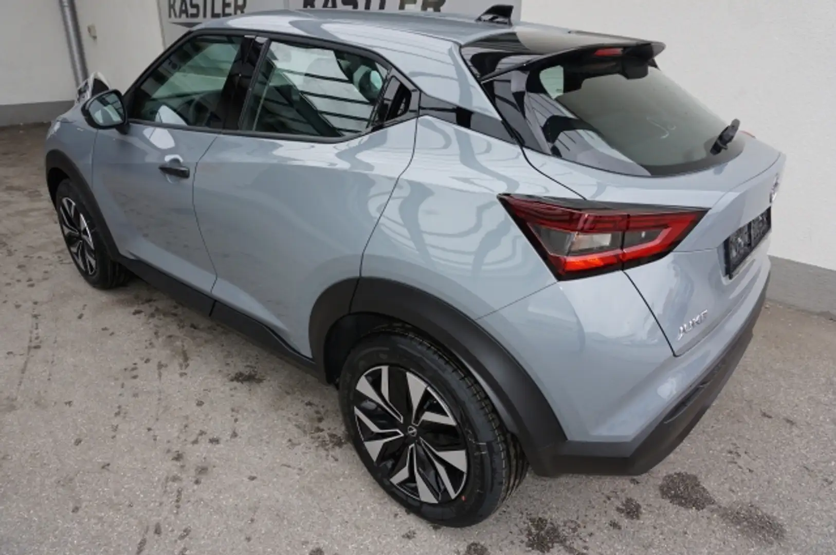 Nissan Juke Juke Acenta+  1,0 DIG-T 114PS Grey - 2