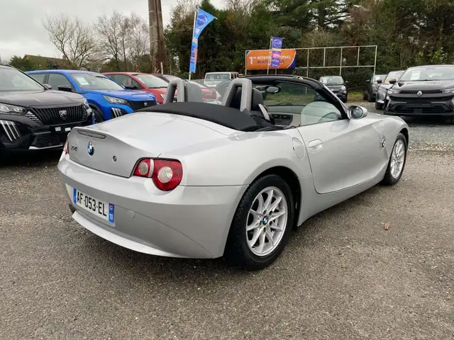 BMW Z4 view 3