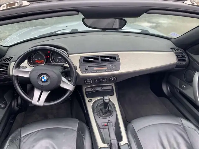 BMW Z4 view 5