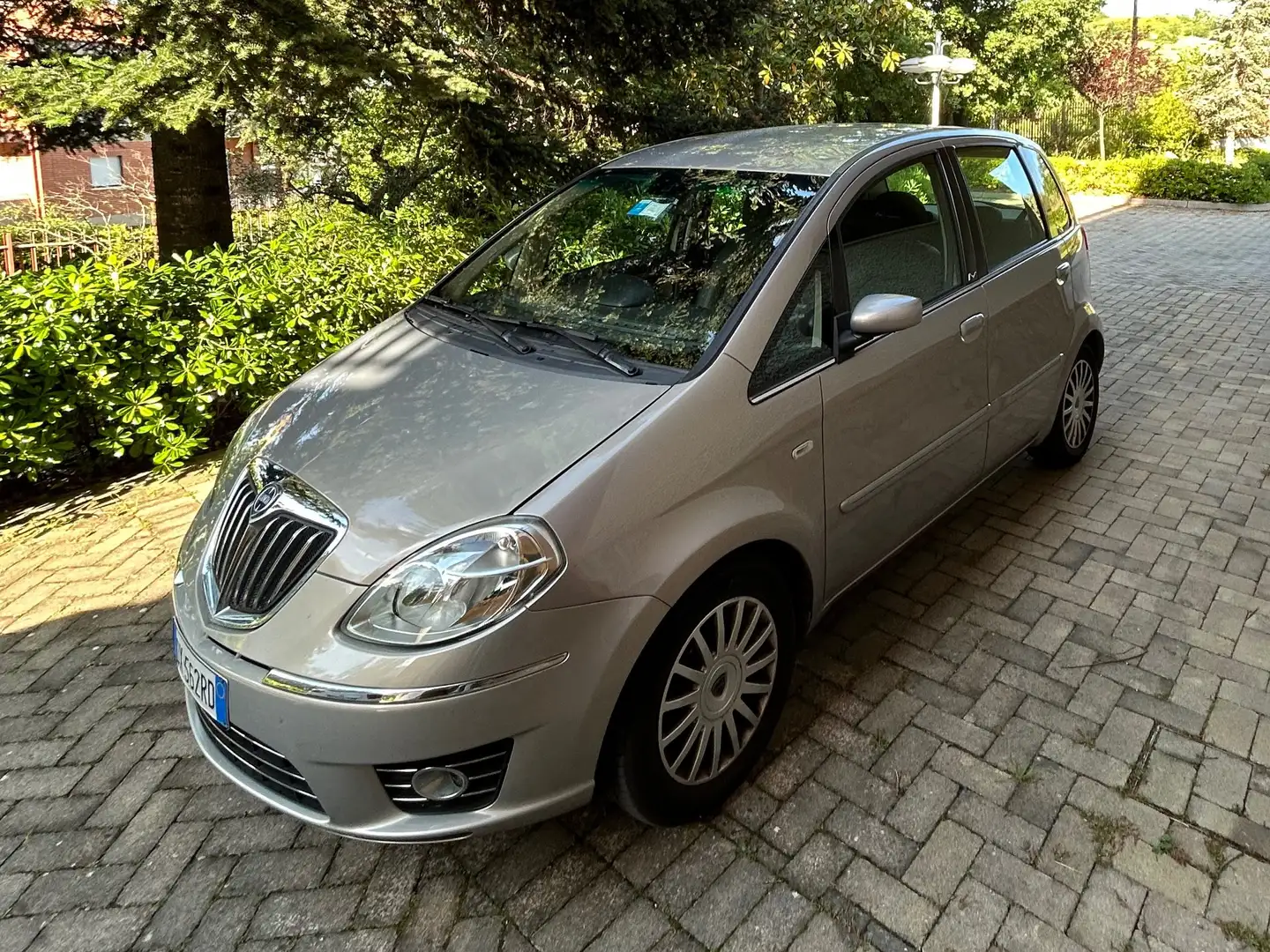Lancia MUSA 1.3 Multi jet oro plus Auriu - 1