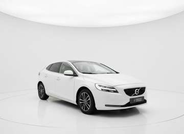 2.0 D2 NORDIC+. PDC, NAVI. SUNROOF