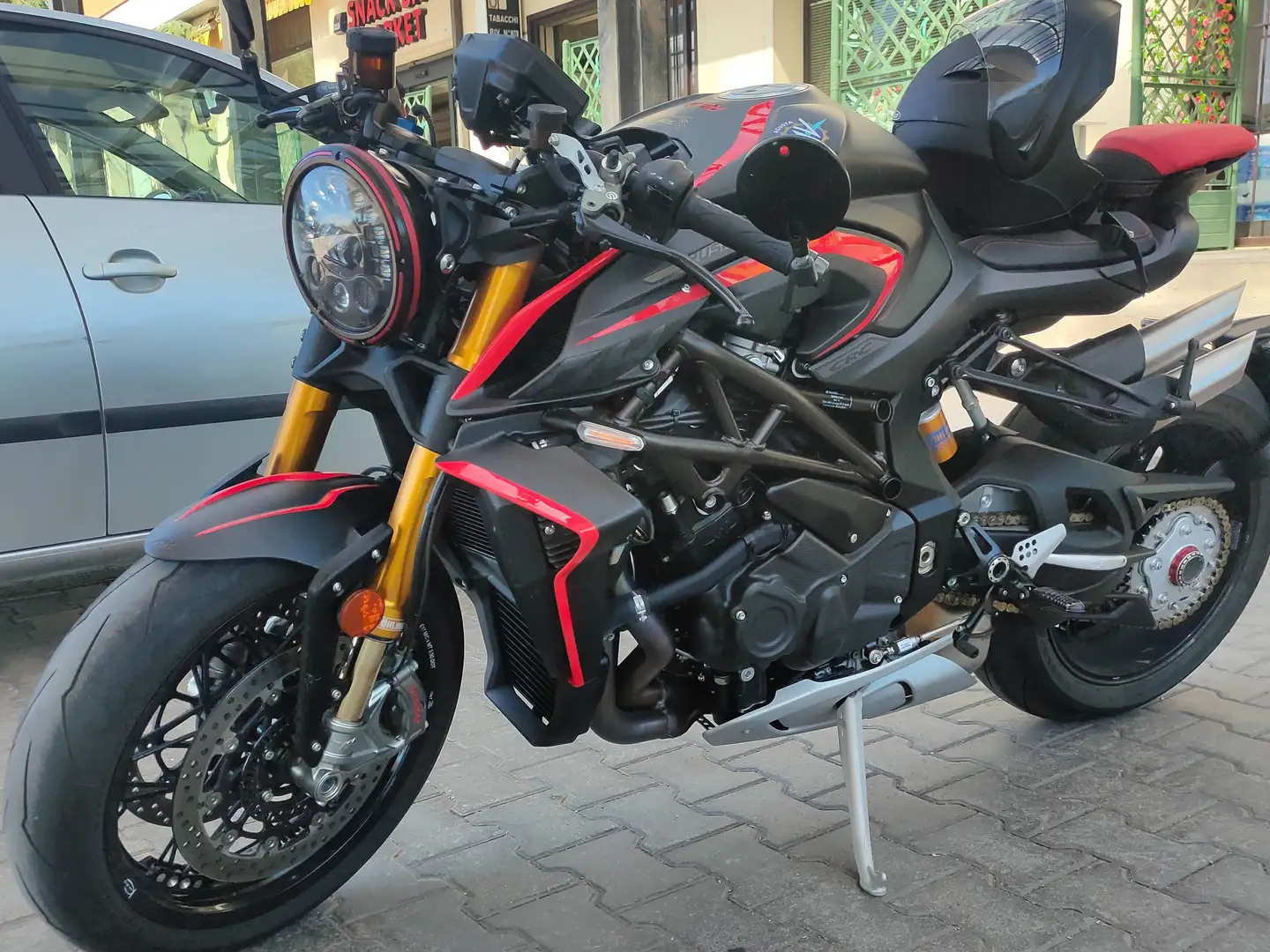 MV Agusta Rush 2020 Black - 2
