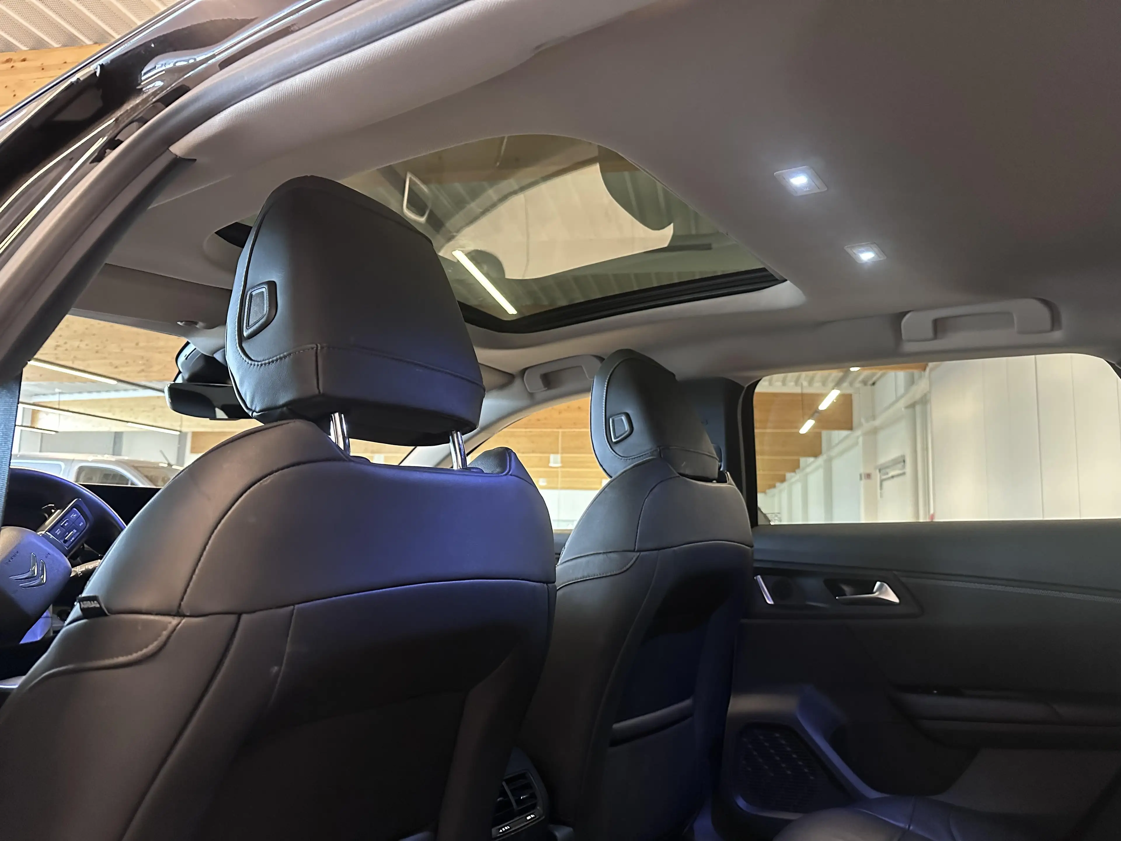 Citroen C5 X 1.6 SHINE PACK PHEV PLUG IN HYBRID 225 EAT 8 — photo 30