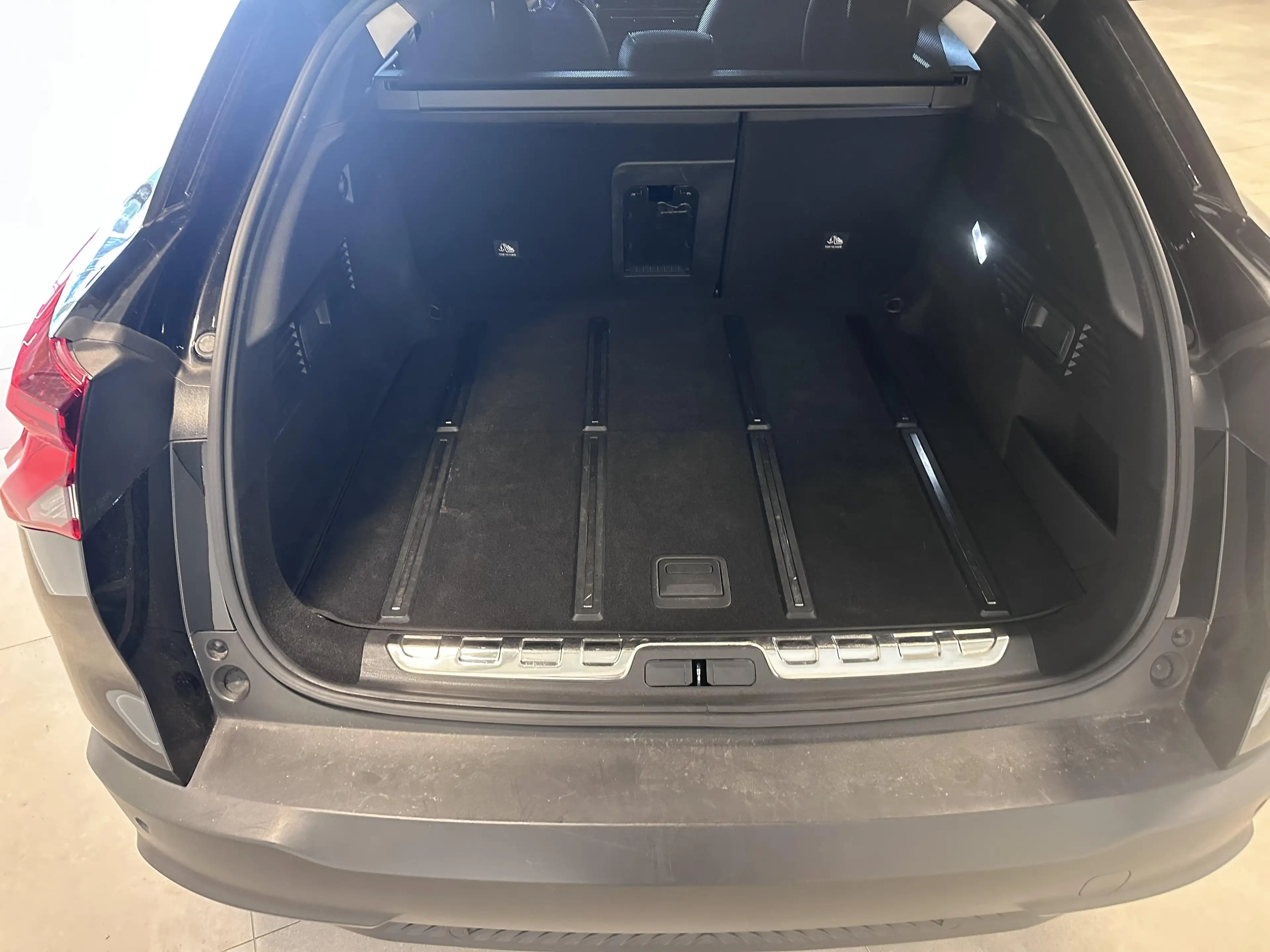 Citroen C5 X 1.6 SHINE PACK PHEV PLUG IN HYBRID 225 EAT 8 — photo 25