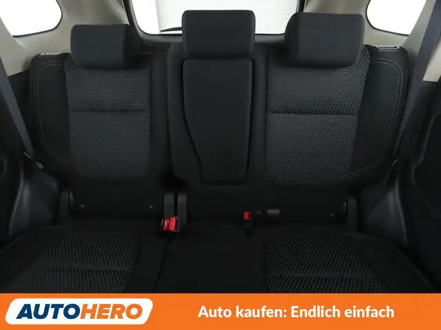 Mitsubishi Outlander view 15