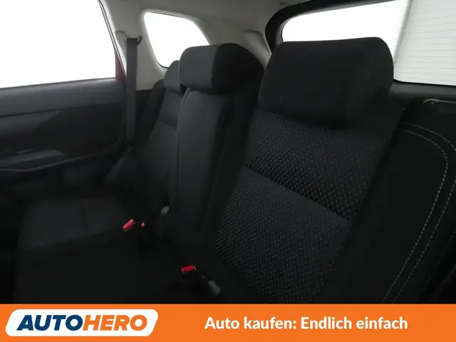 Mitsubishi Outlander view 14