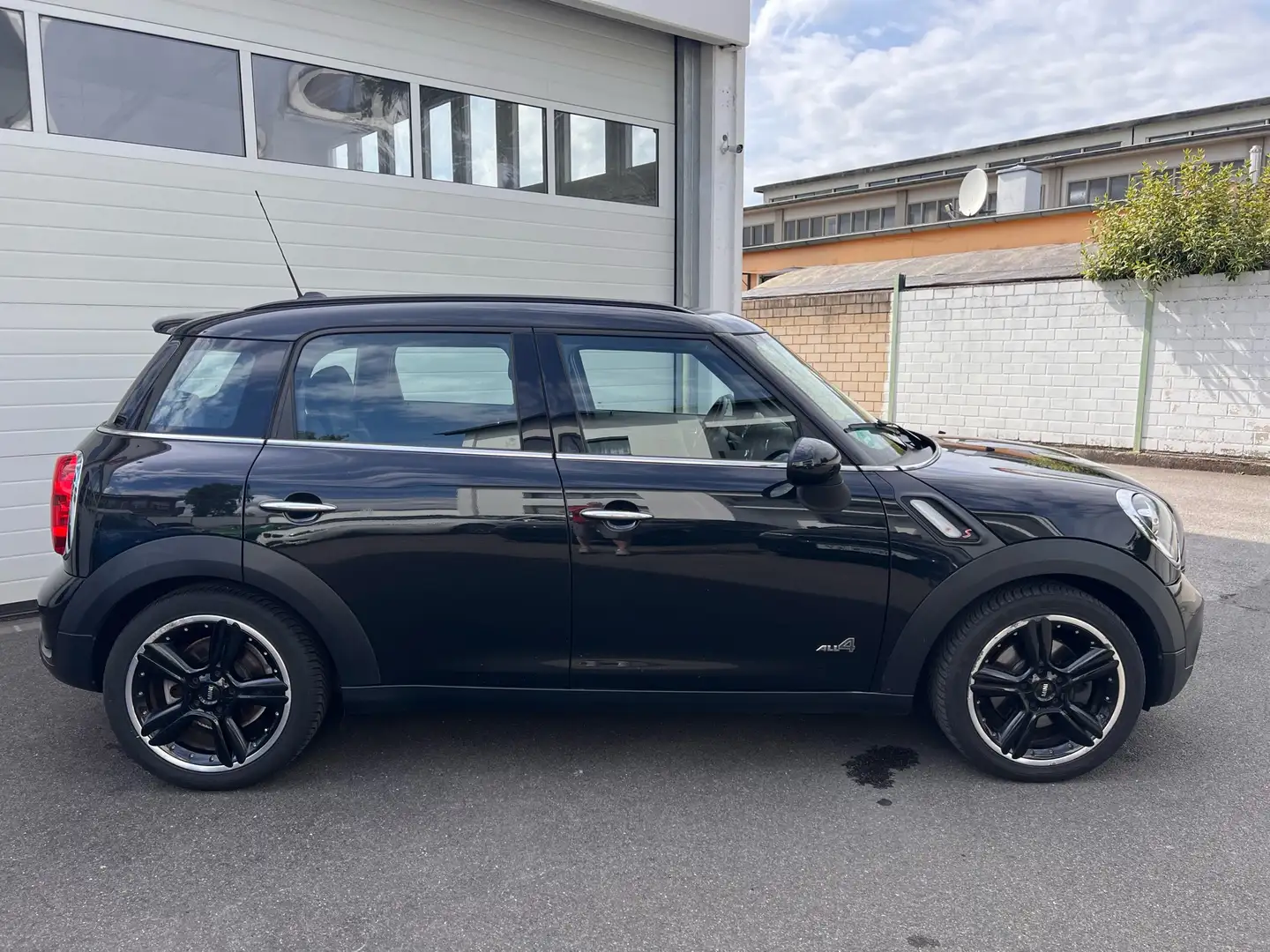 MINI Cooper S Countryman All4 Aut. Schwarz - 2