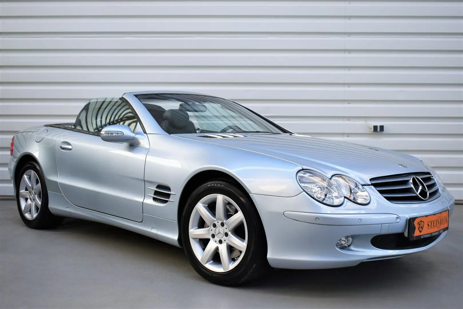 Mercedes-Benz SL 500 +2.Hand+Xenon+Navi+Keyless+47.800KM Silber - 1