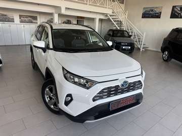 2.5 hybrid 4WD Style