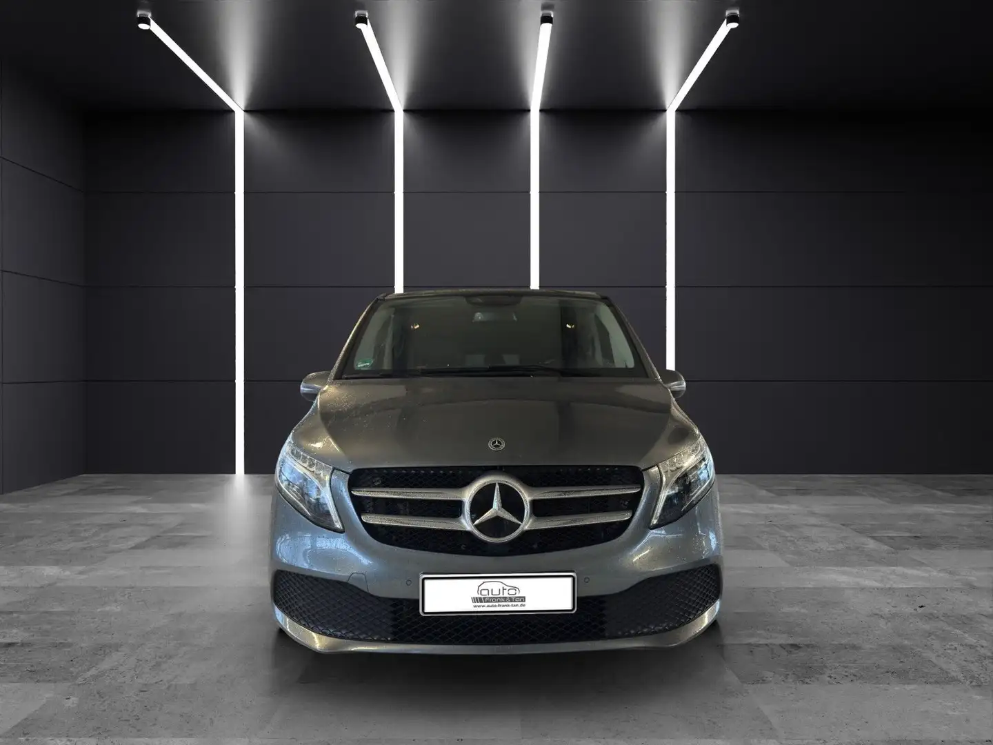 Mercedes-Benz V 300 *Edition*Navi*Shz*Burmester*Sport*Sdthz Grey - 2