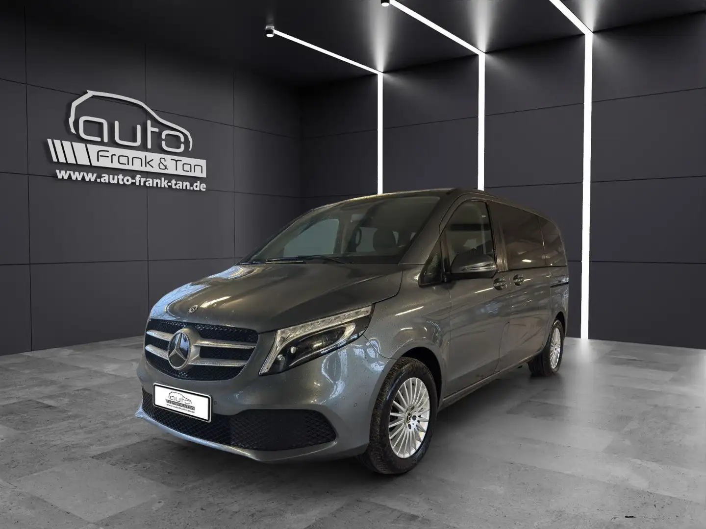 Mercedes-Benz V 300 *Edition*Navi*Shz*Burmester*Sport*Sdthz Grey - 1