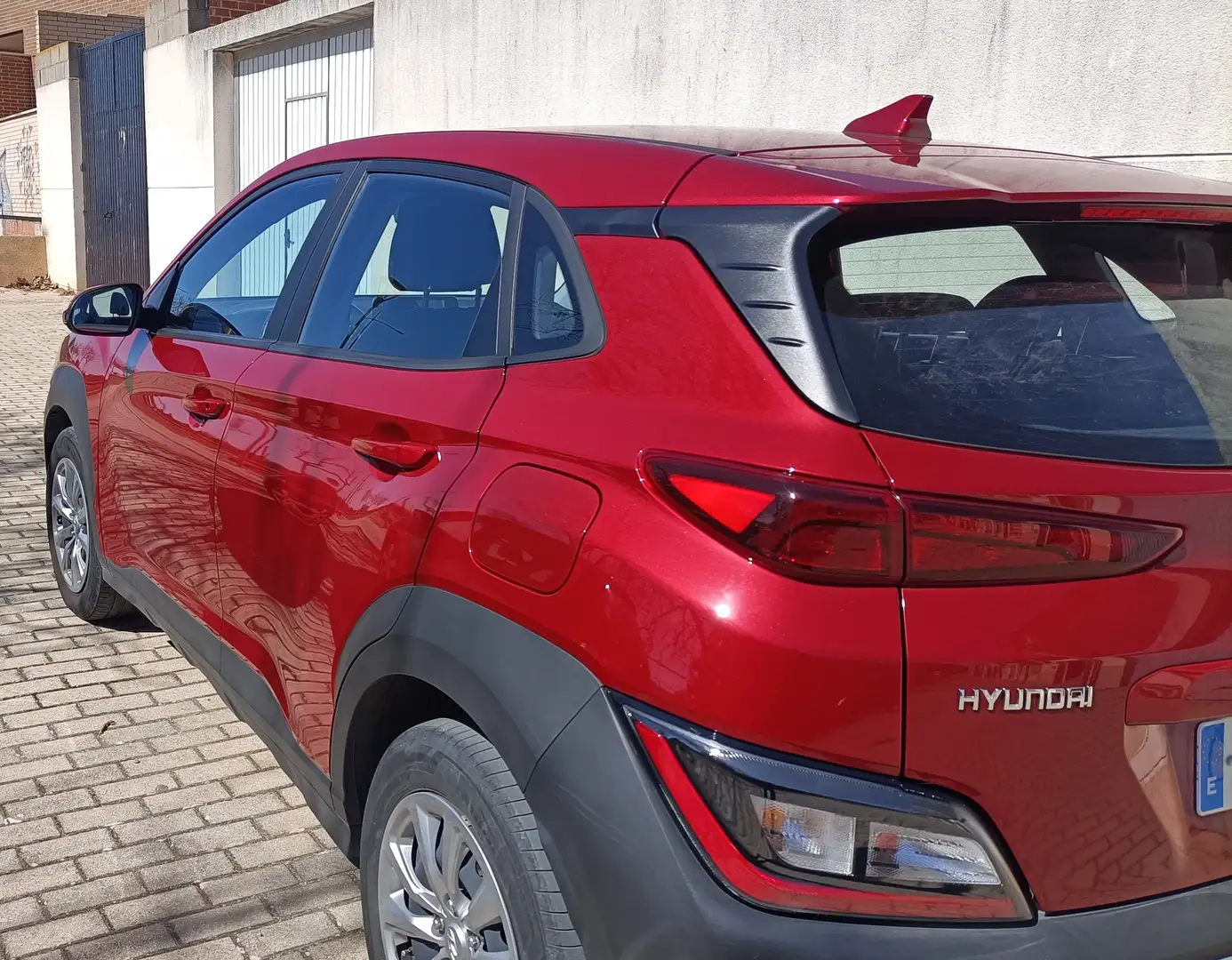 Hyundai KONA Kona 1.0 TGDI 48V Klass 4x2 Klass Rojo - 2