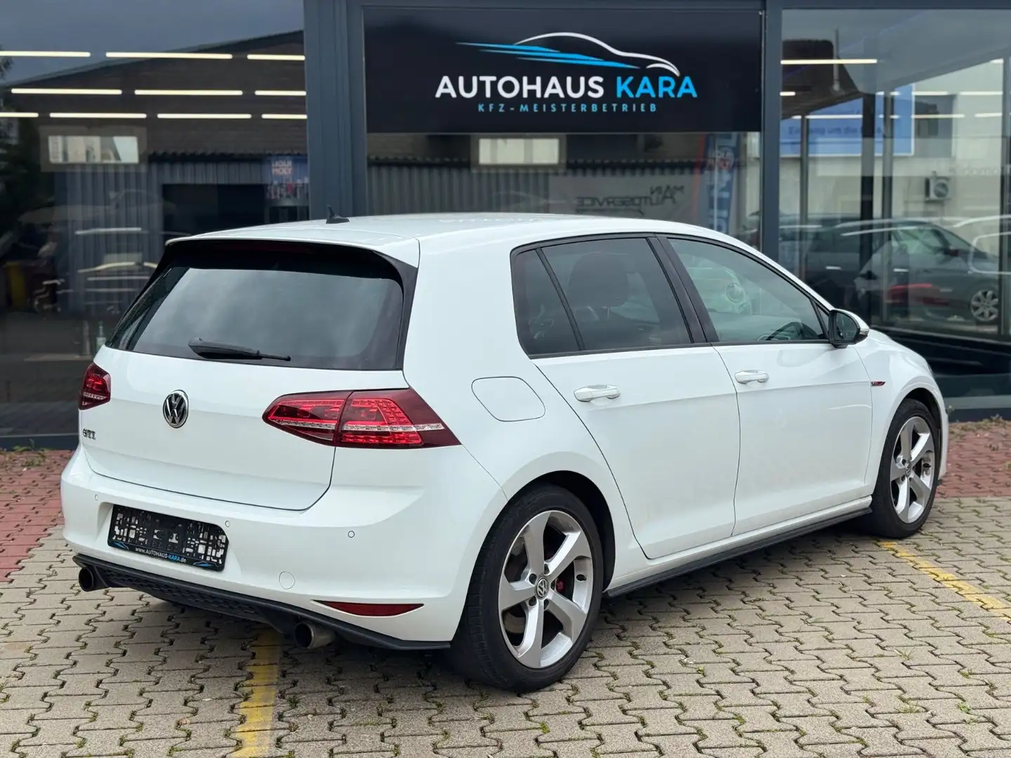 Volkswagen Golf VII Lim. GTI BMT *1.Hand*TÜV-Neu*Garantie* Weiß - 2
