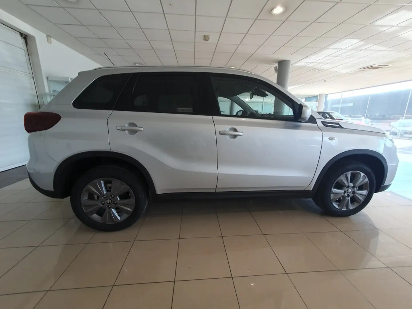 Suzuki Vitara 1.4T Mild Hybrid S2 Blanco - 2