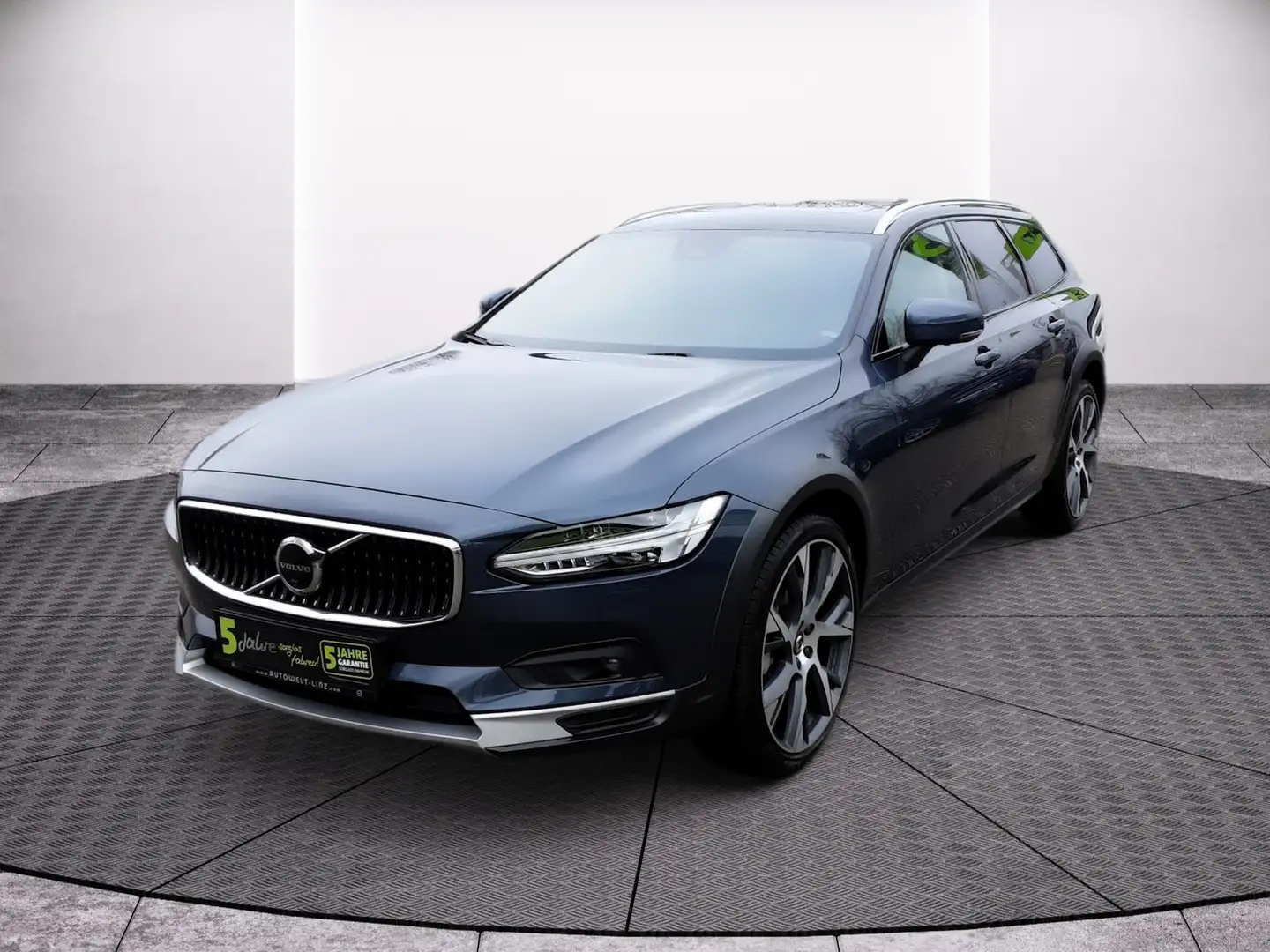 Volvo V90 Cross Country B4 AWD Plus Albastru - 2