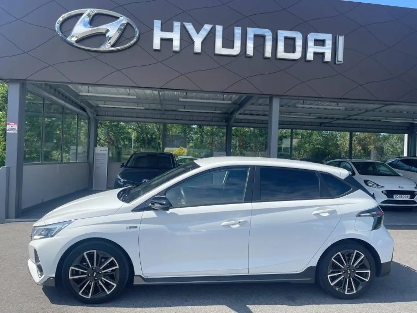 Hyundai i20 1.0 T-GDi 100ch N Line Michel Vaillant Hybrid Blanc - 2