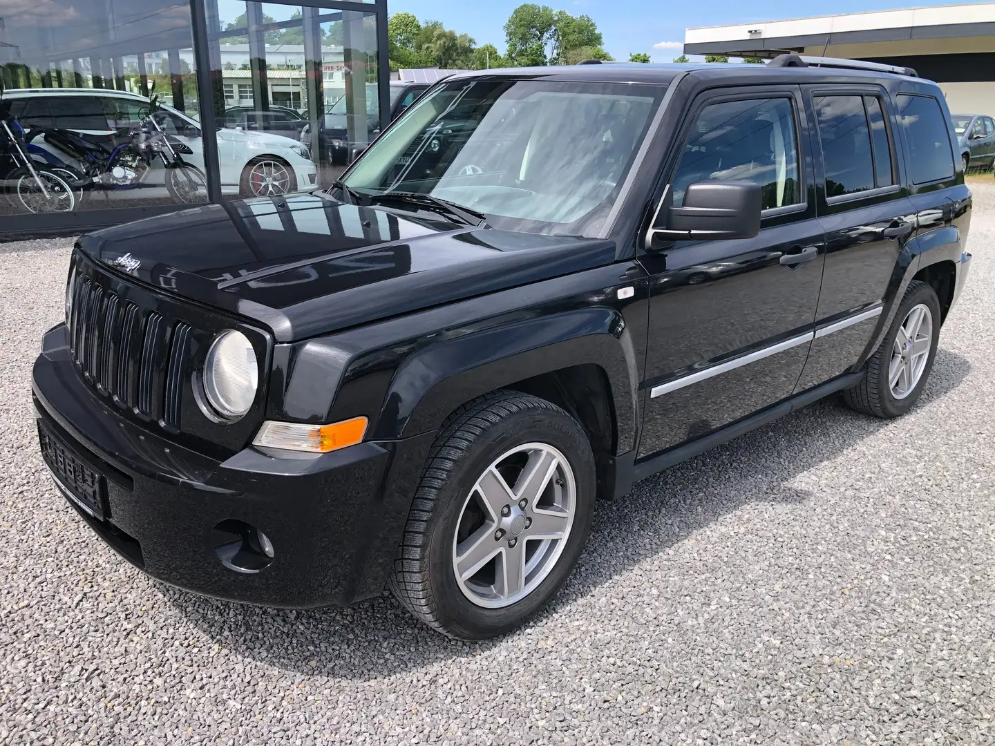 Jeep Patriot Limited 2.0 CRD*AHK*GSHD*PDC*Tempomat*3.Hand* Zwart - 1