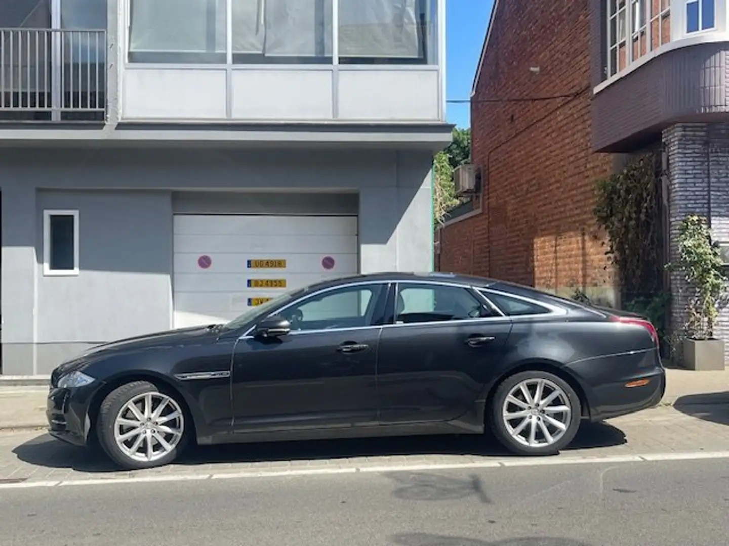 Jaguar XJ XJ 3.0 V6 Diesel S Luxury Bleu - 1
