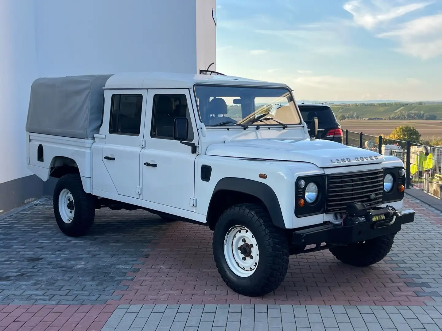 Land Rover Defender 130 E Crew Cab*PRITSCHE*AHK 3.5T*STDHZG Weiß - 1
