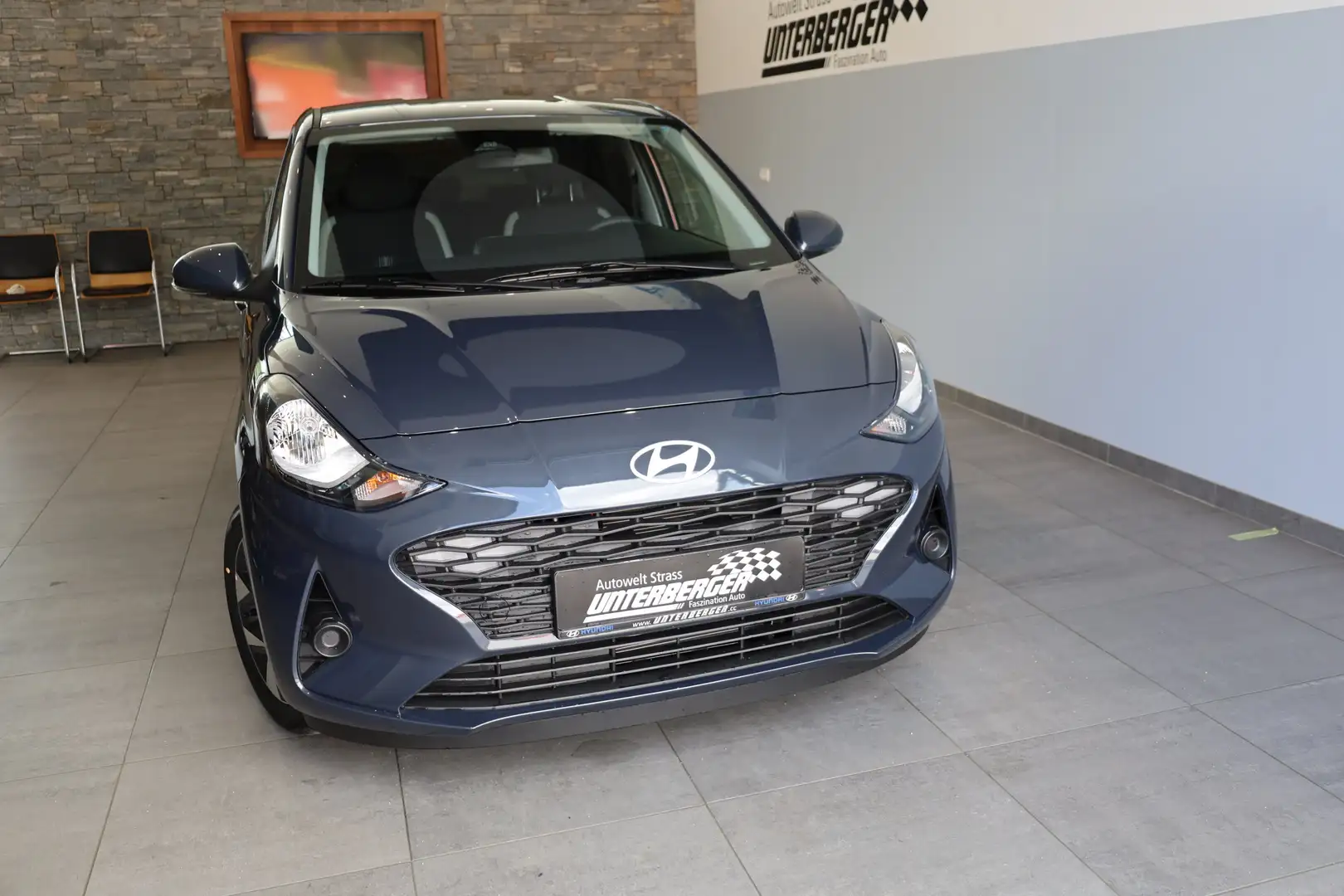 Hyundai i10 i Line Plus 1,0 MT Grigio - 2