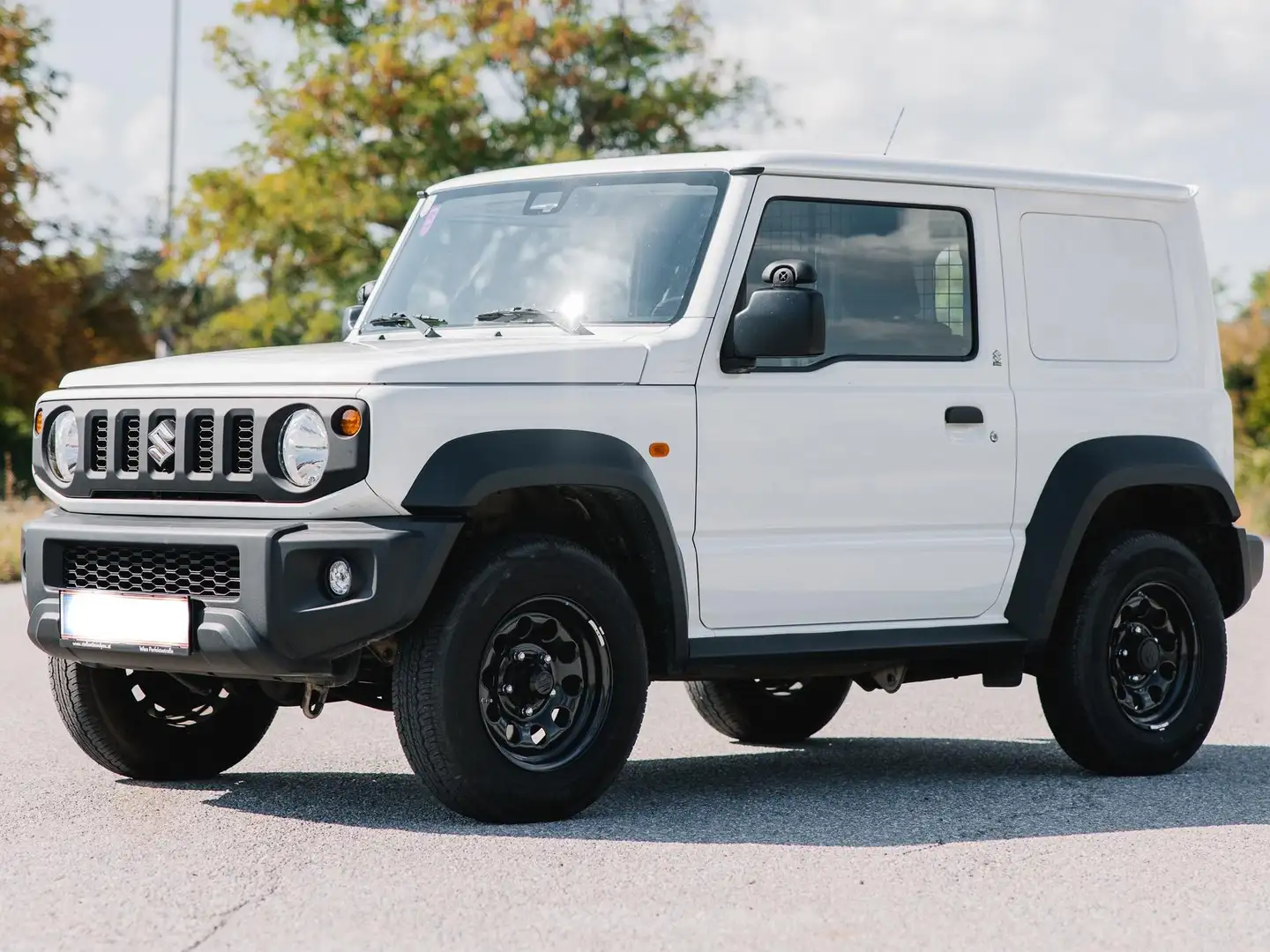 Suzuki Jimny 1,5 VVT Allgrip N1 Allrad Weiß - 1