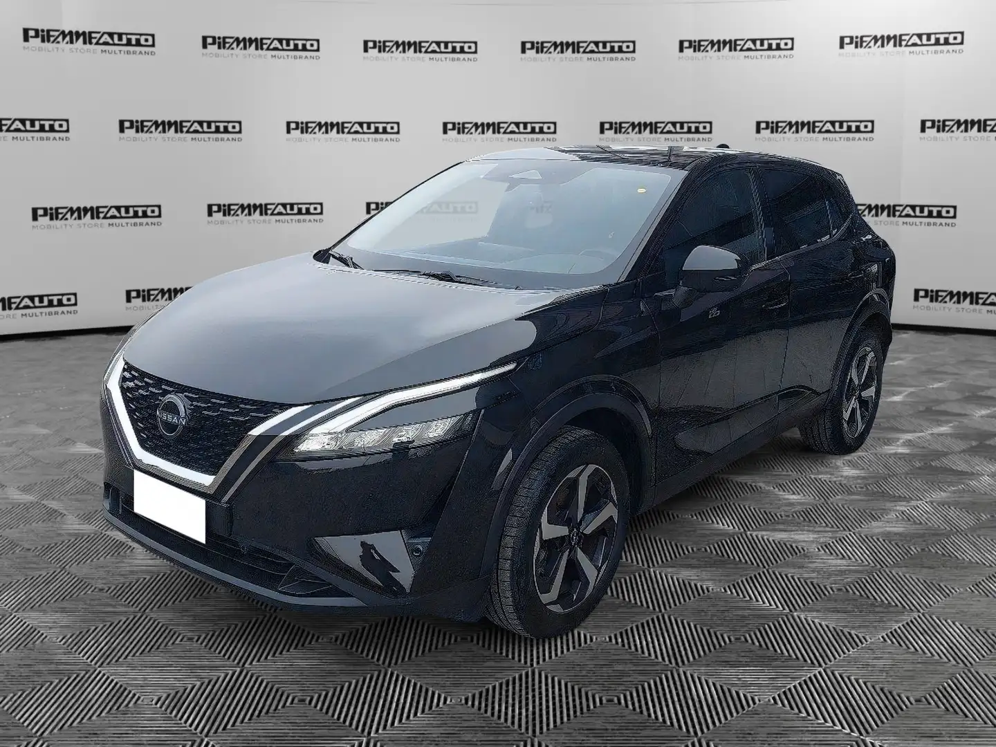 Nissan Qashqai MHEV 140 CV N-Connecta Zwart - 1