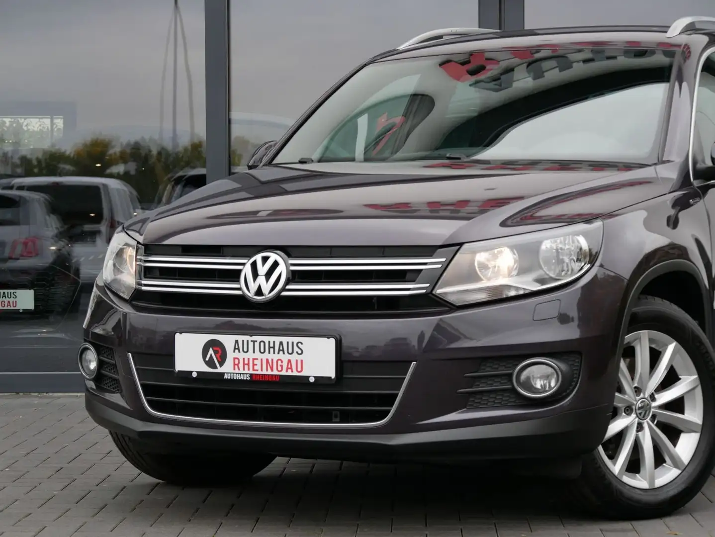 Volkswagen Tiguan 2.0 TDI BMT Lounge Sport&Style RFK/Sitzhz Silber - 2