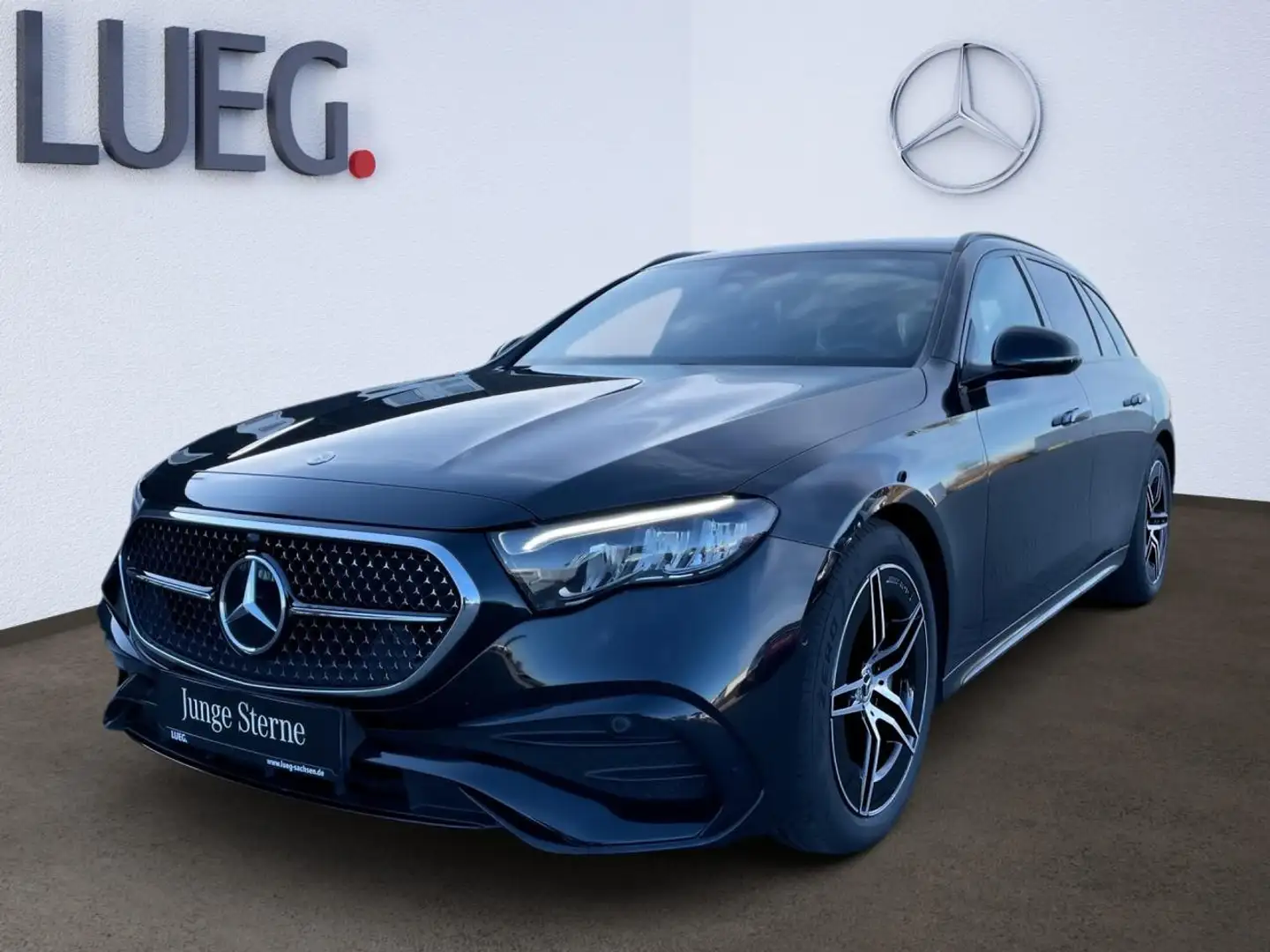 Mercedes-Benz E 220 d T AMG-ADVANCED+NIGHT+WINTER+DISTRONIC Schwarz - 2