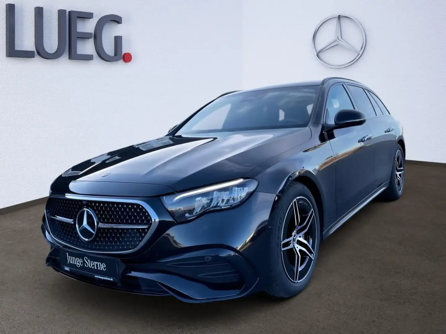 Mercedes-Benz E 220 d T AMG-ADVANCED+NIGHT+WINTER+DISTRONIC Schwarz - 1