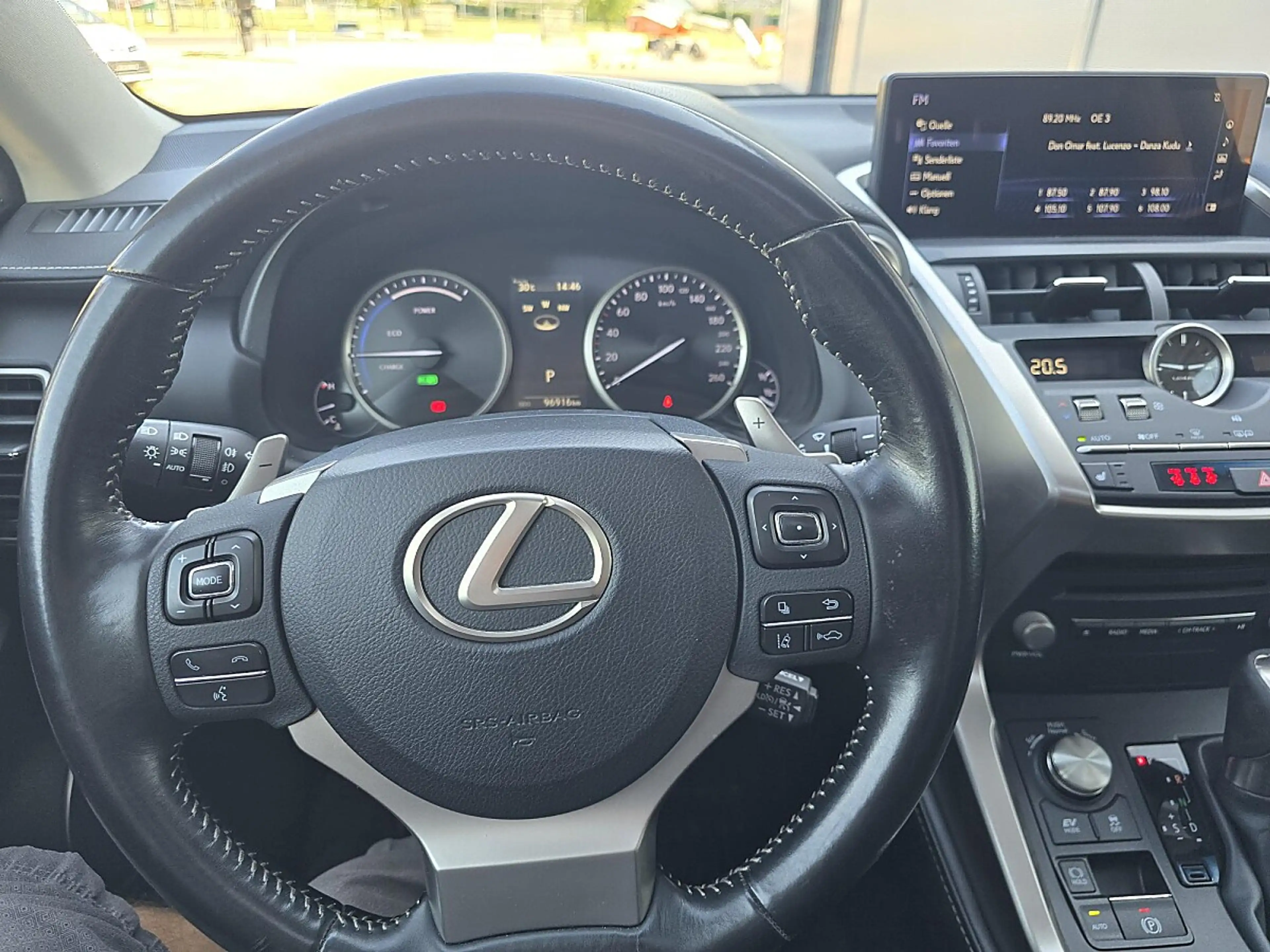 Lexus NX 300h Executive Hybrid Aut. — photo 7