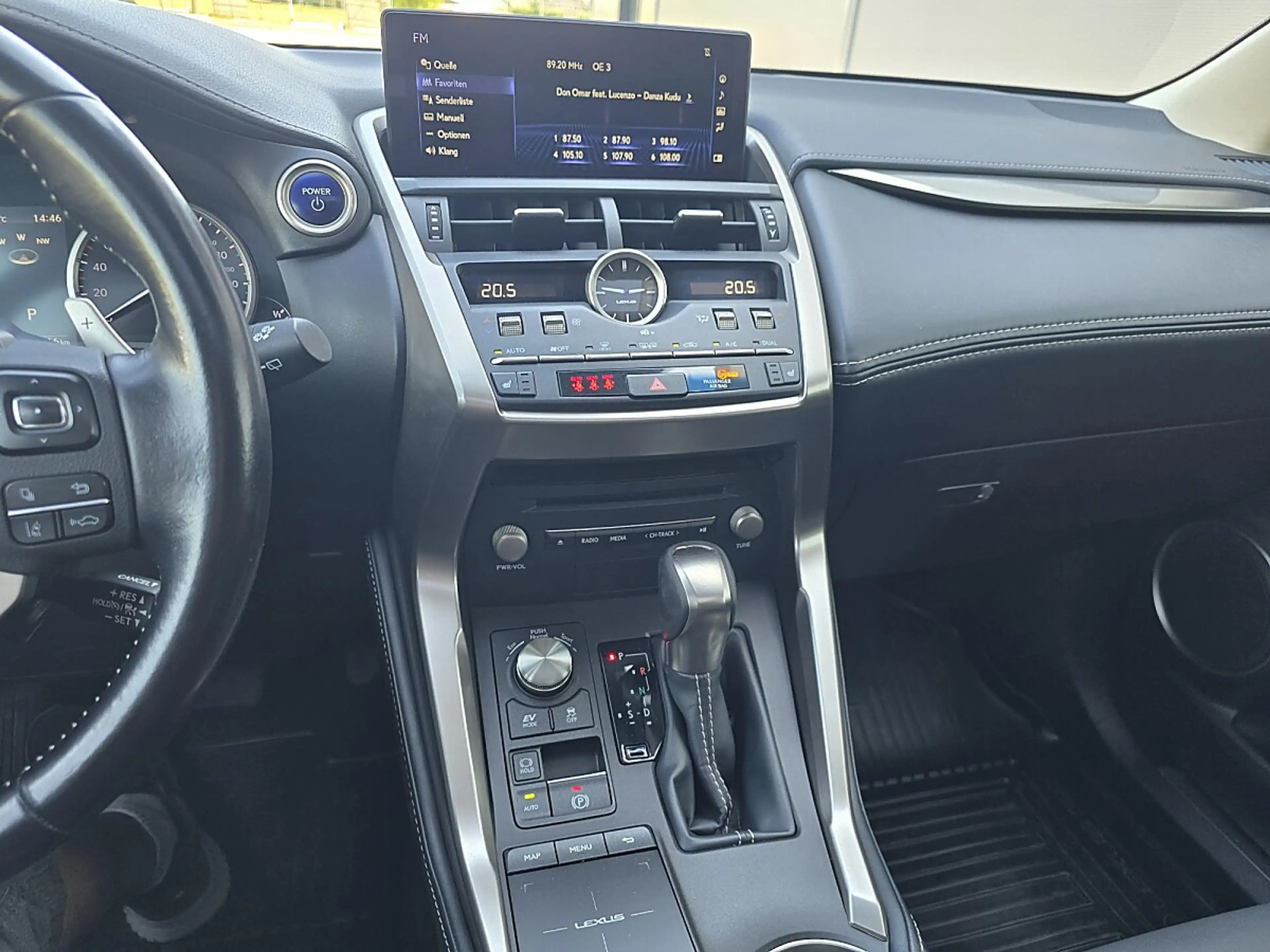 Lexus NX 300h Executive Hybrid Aut. — photo 8