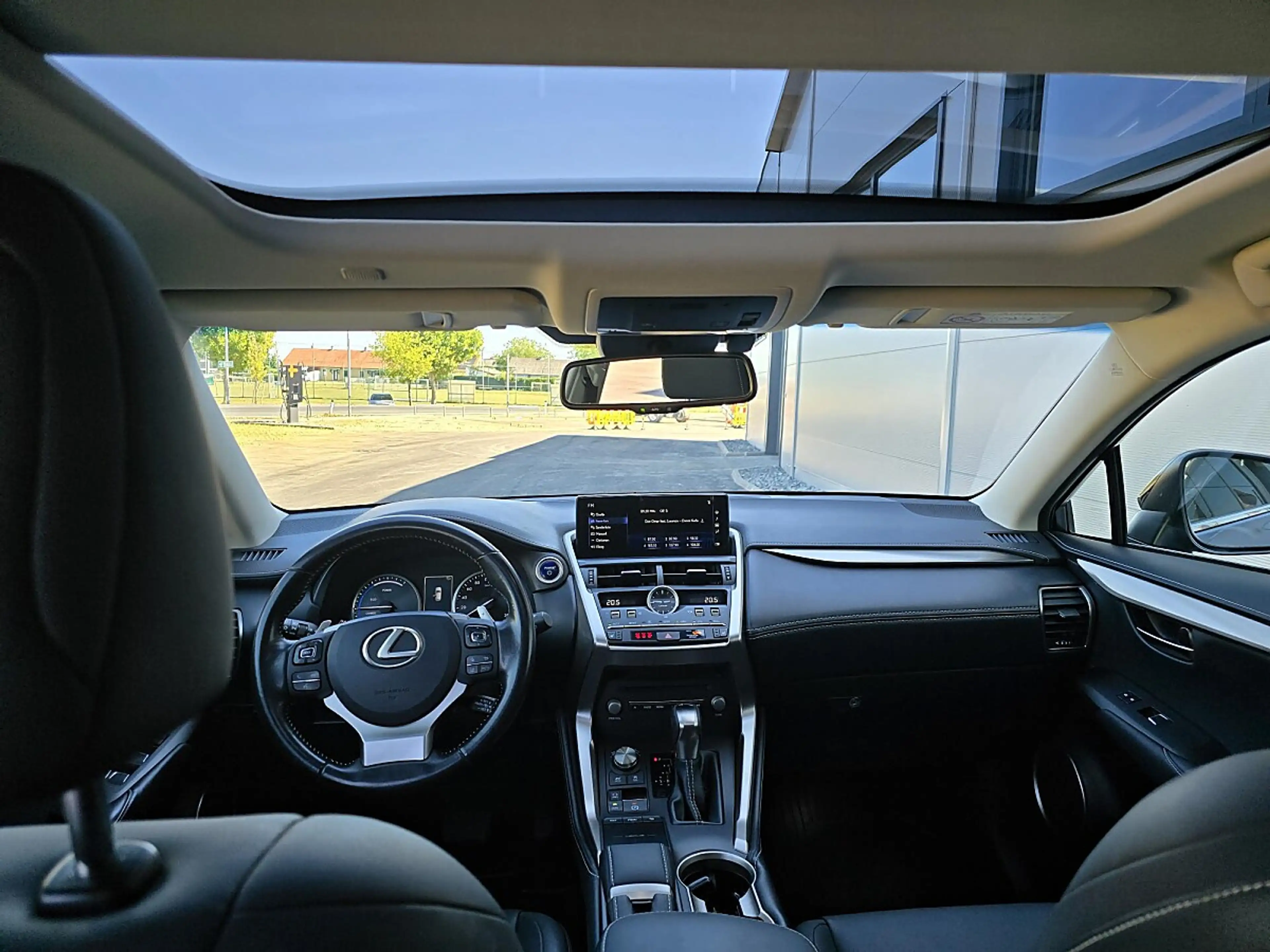 Lexus NX 300h Executive Hybrid Aut. — photo 5