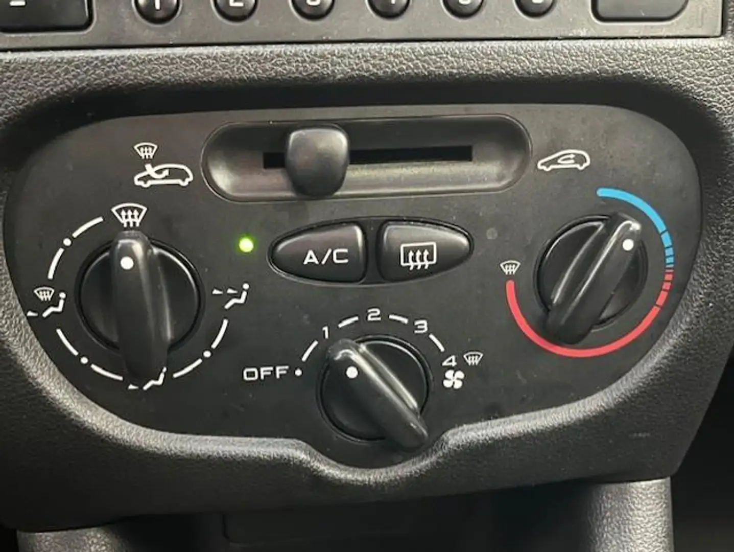 Peugeot 206 + 1.4 Urban Move/1e Eigenaar/NAP/Airco/Cruise cont Noir - 2