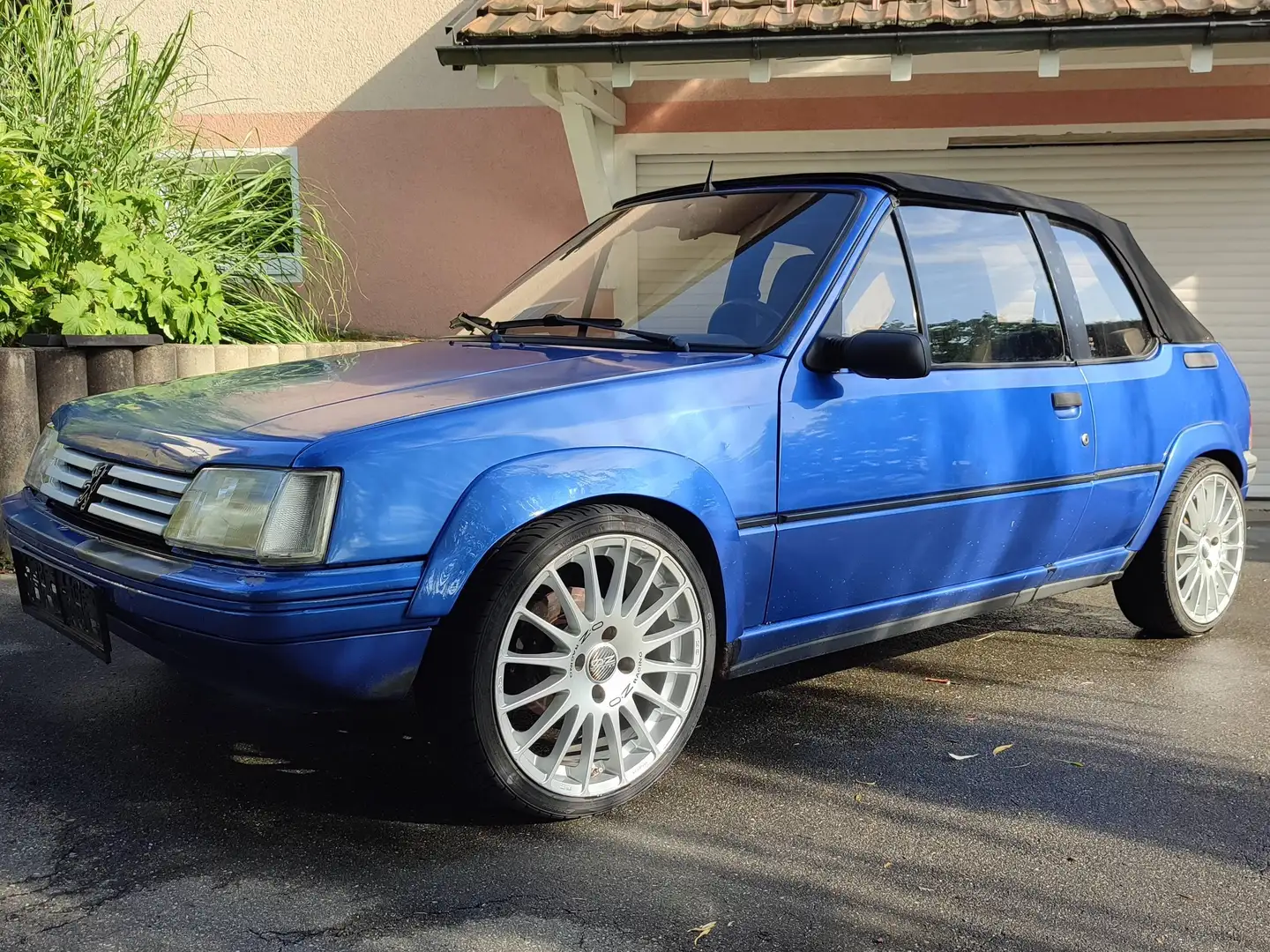 Peugeot 205 Cabrio CJ - tuning typisiert Blau - 1