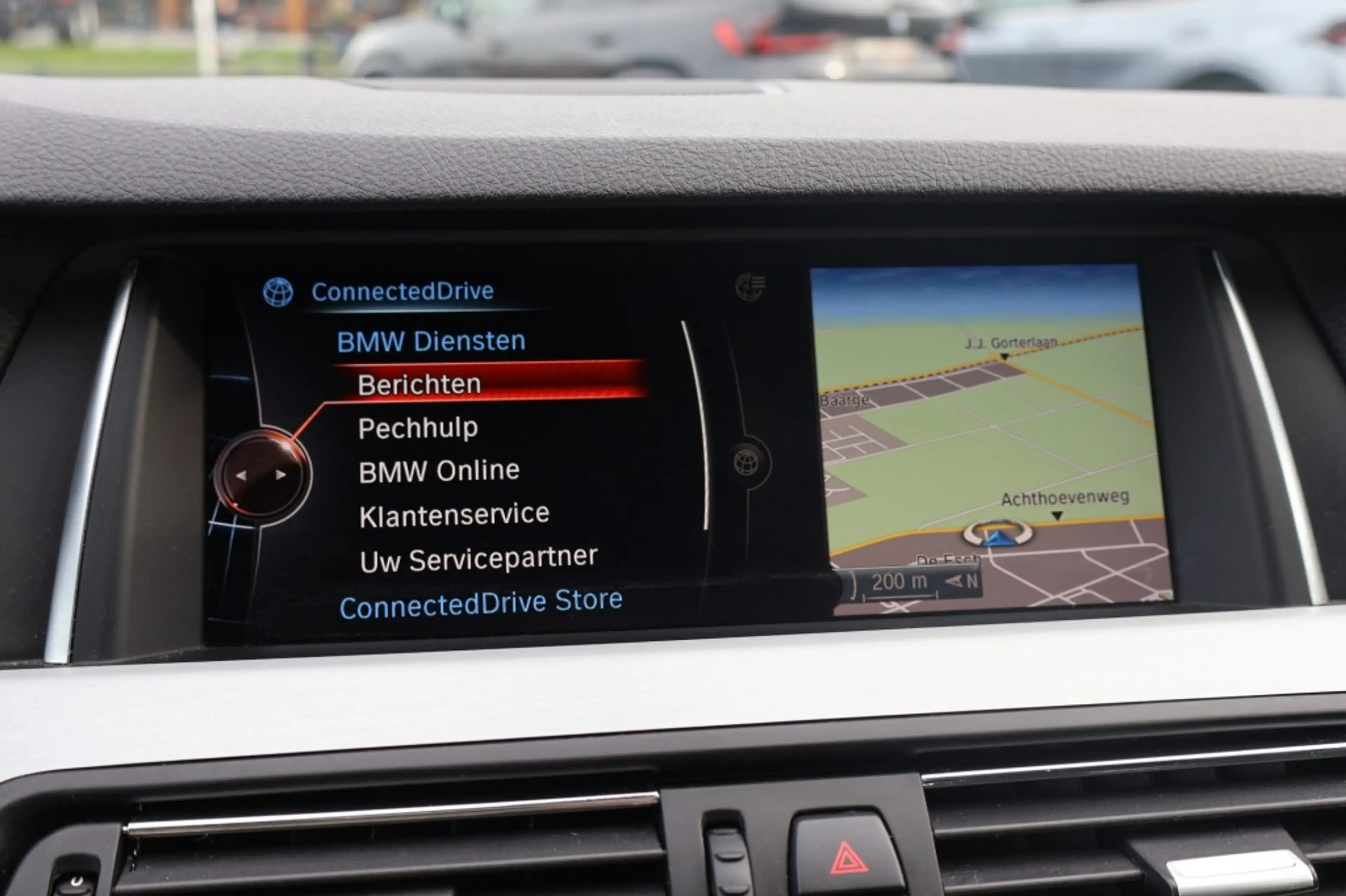 BMW 520 520i M Sport edition / Panodak / Leer / PDC v&a / — photo 41