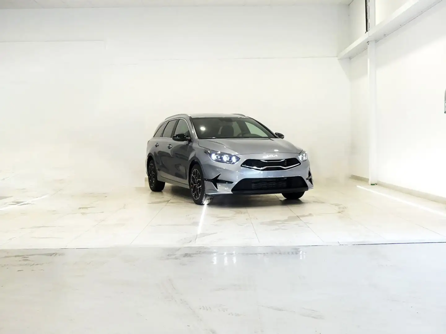 Kia 1.0 MHEV STYLE EDITION DCT TOURER 120CV 5P Grigio - 2