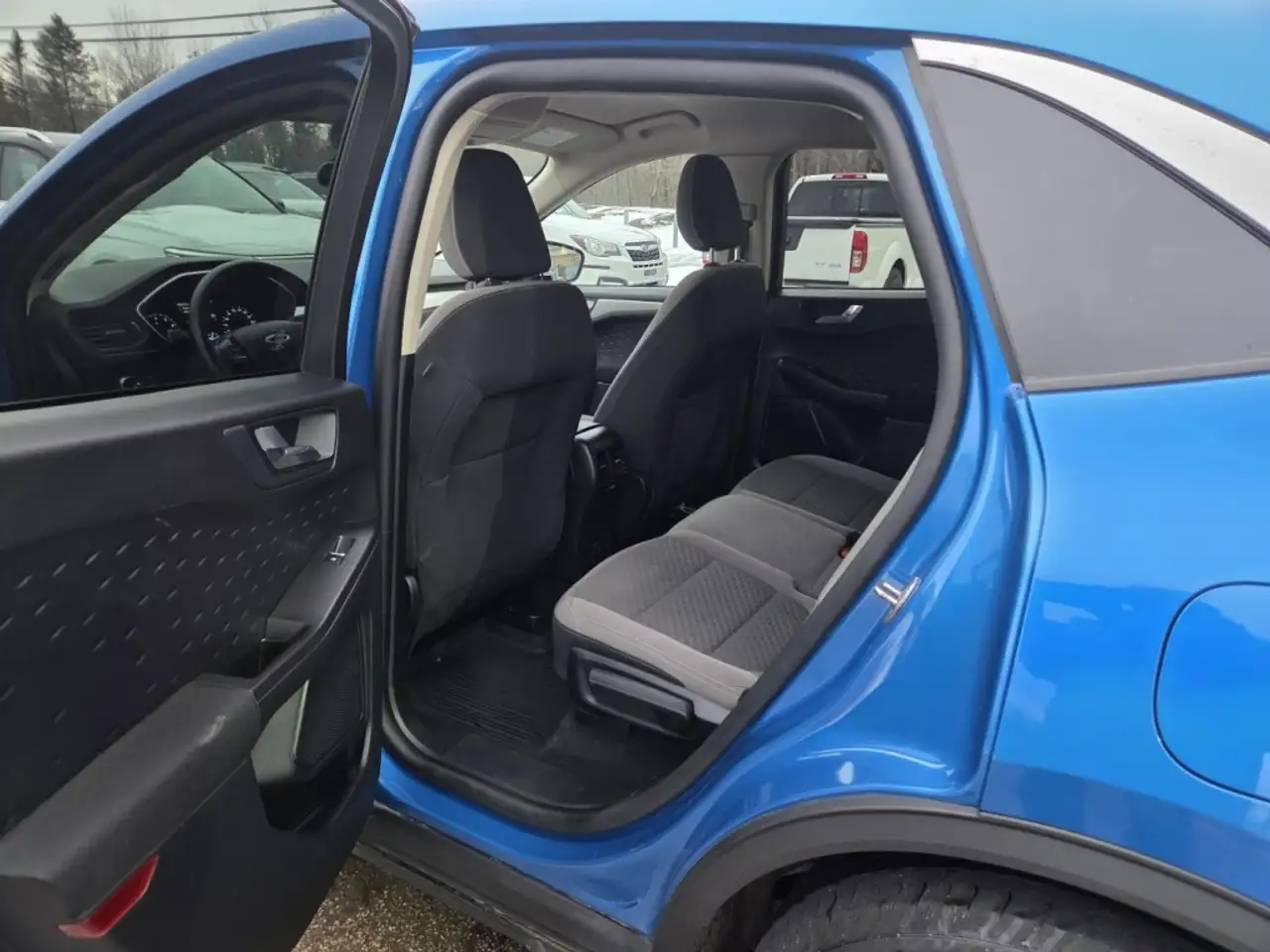 Ford Escape снимка Ford Escape