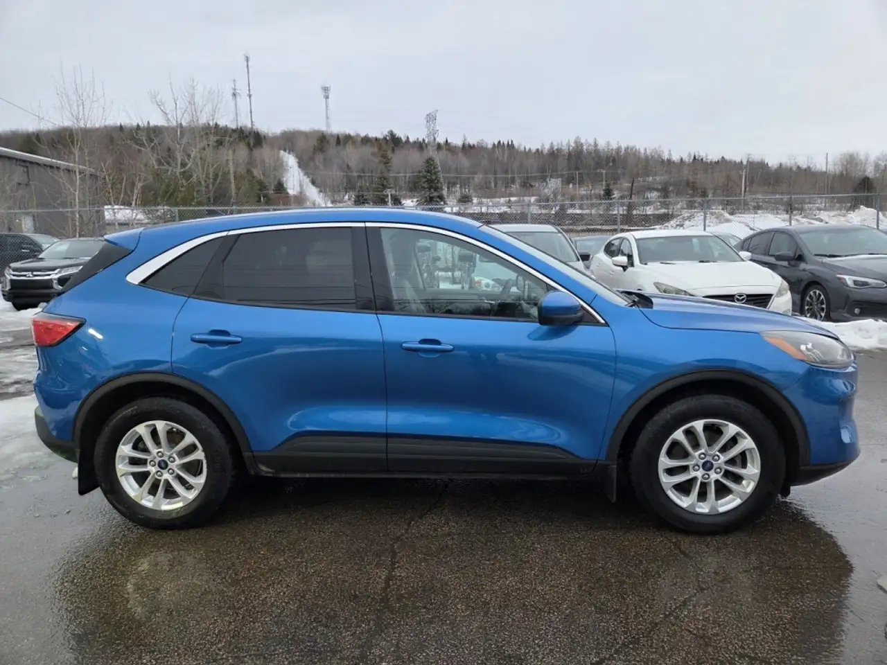 Ford Escape снимка Ford Escape