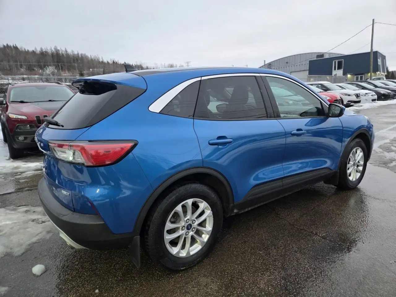 Ford Escape снимка Ford Escape