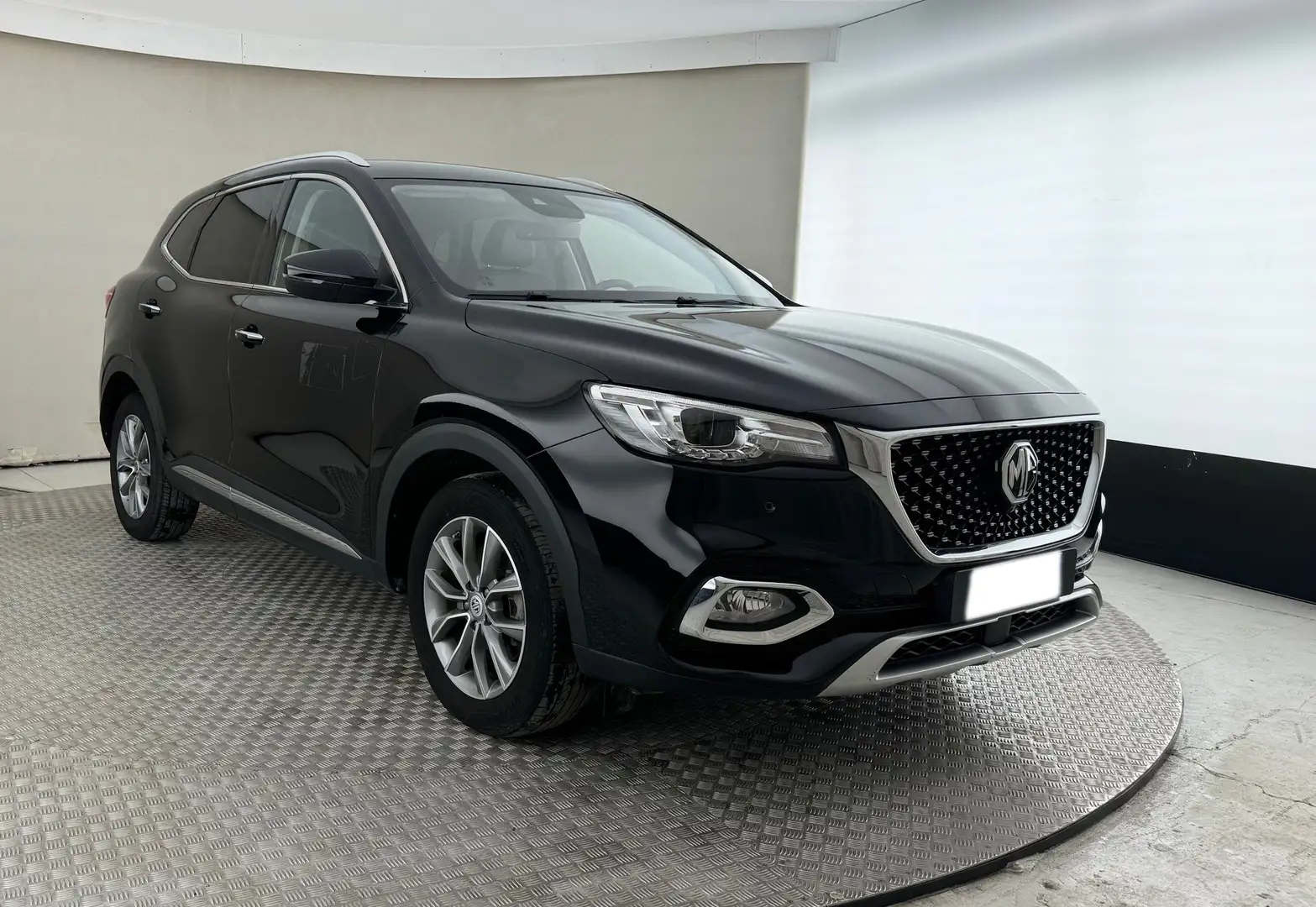 MG HS 1.5 t Luxury Nero - 1