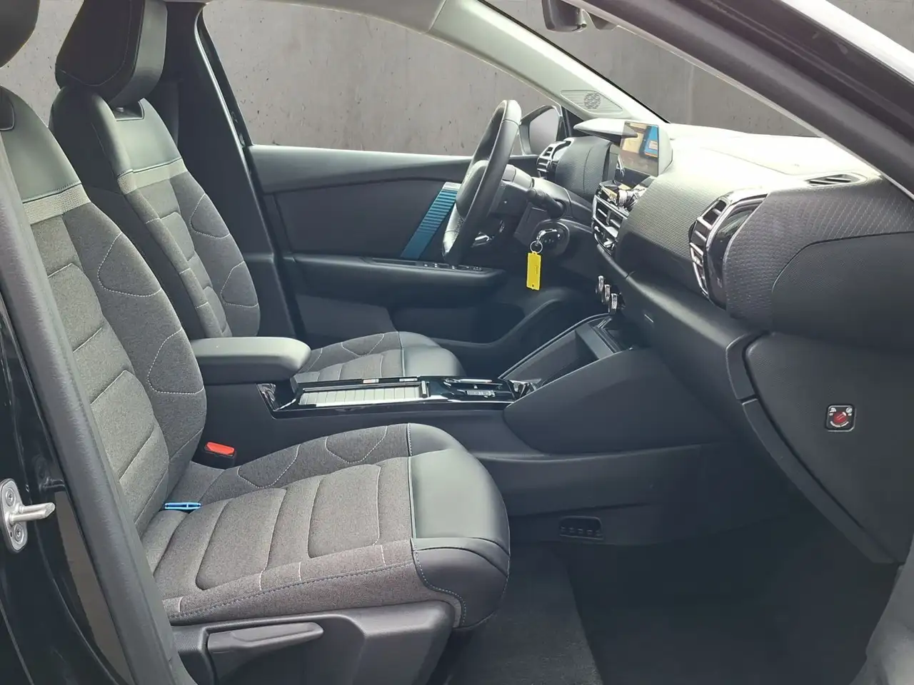 Citroen C4 e-C4 Feel-Pack 136, миниатюра 17
