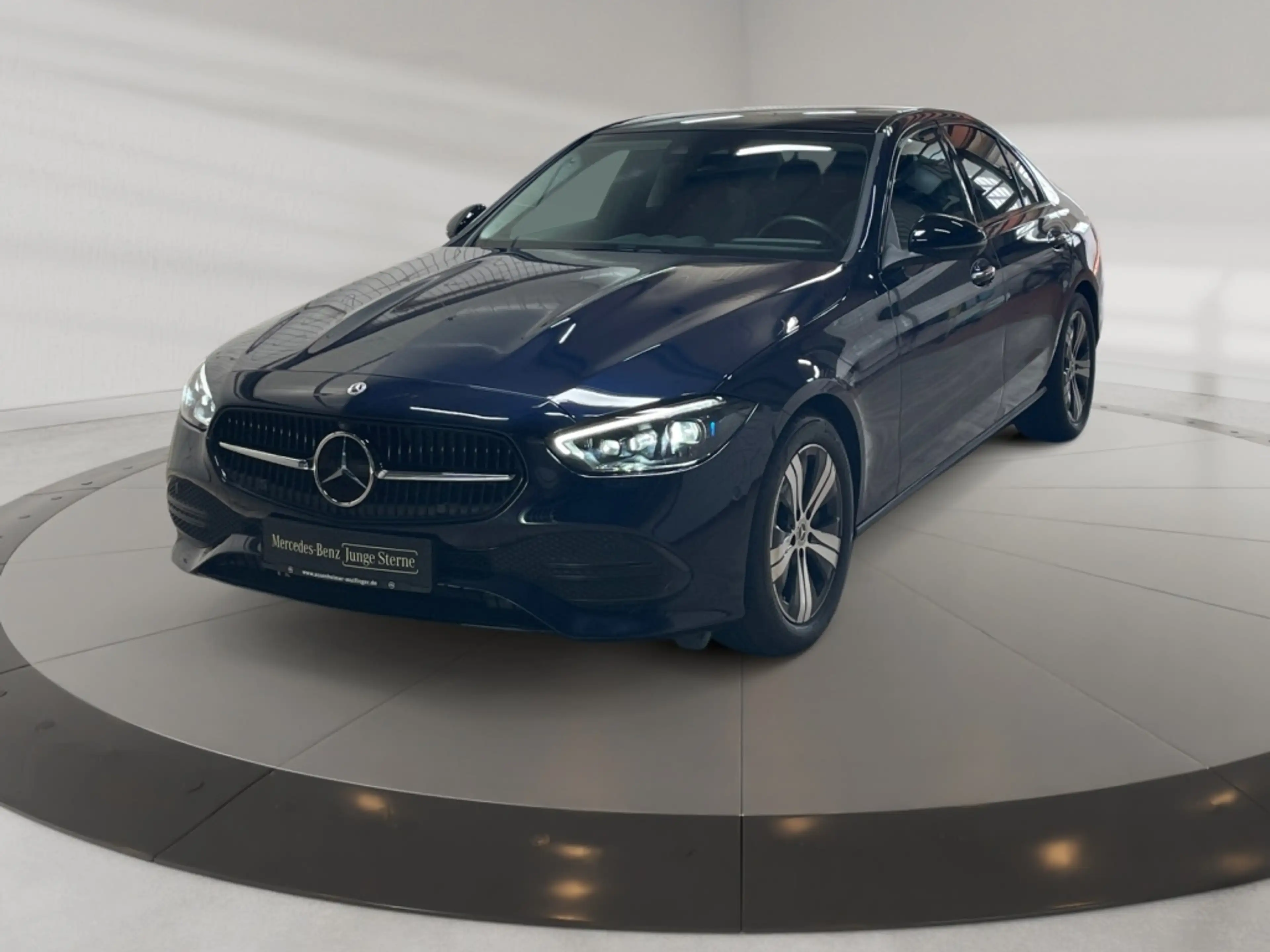 Mercedes-Benz C 200 d Avantgarde Avantgarde+MBUX+Night+AHK+HUD — photo 2