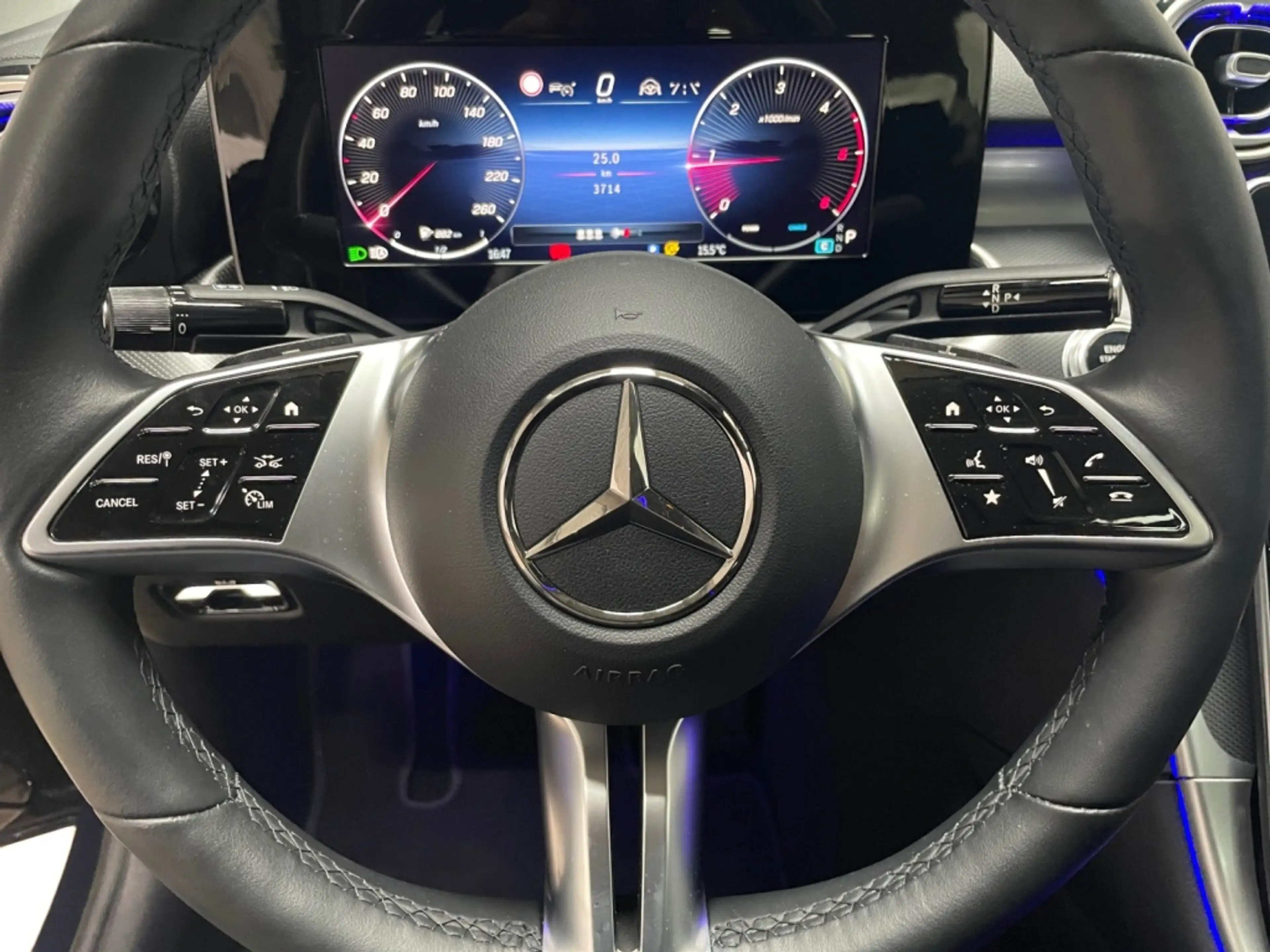 Mercedes-Benz C 200 d Avantgarde Avantgarde+MBUX+Night+AHK+HUD — photo 11